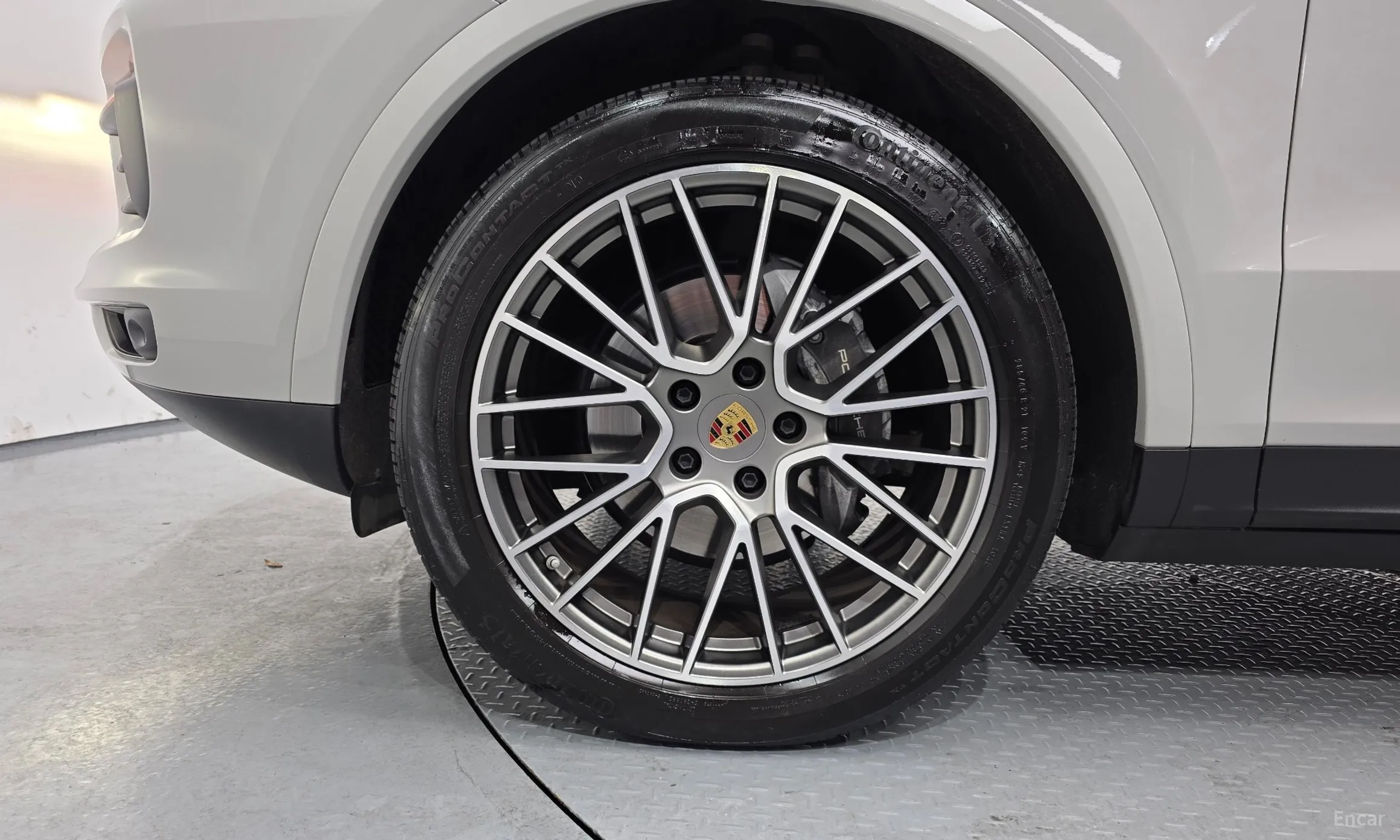 Porsche Cayenne (PO536) превью 5