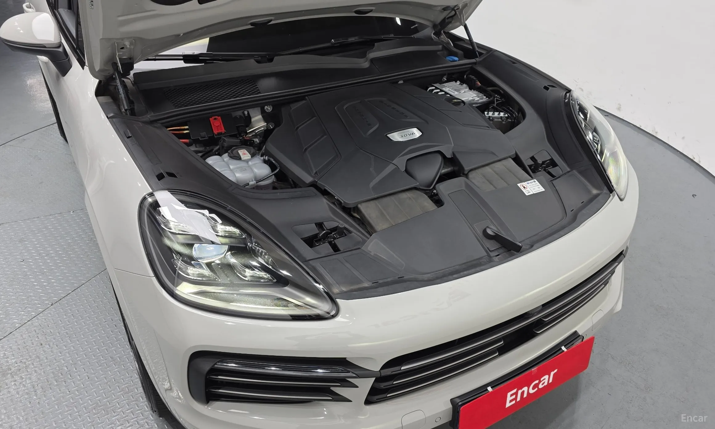 Porsche Cayenne (PO536) превью 6