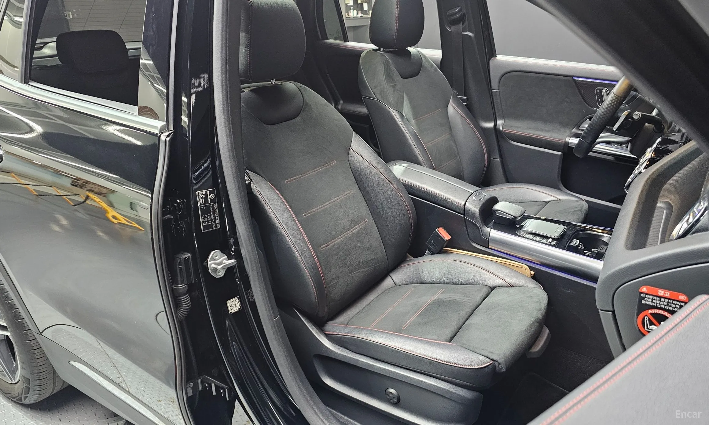 Mercedes Benz GLA-Class H247 превью 11