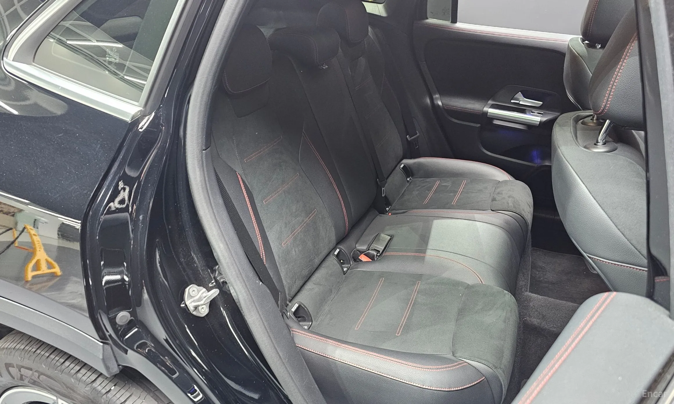 Mercedes Benz GLA-Class H247 превью 12