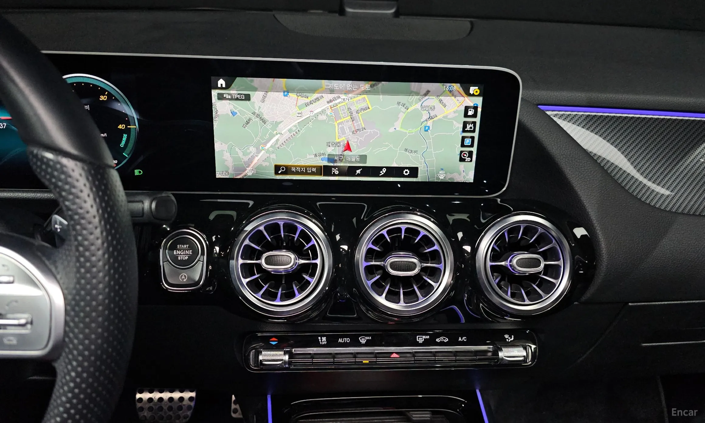 Mercedes Benz GLA-Class H247 превью 15