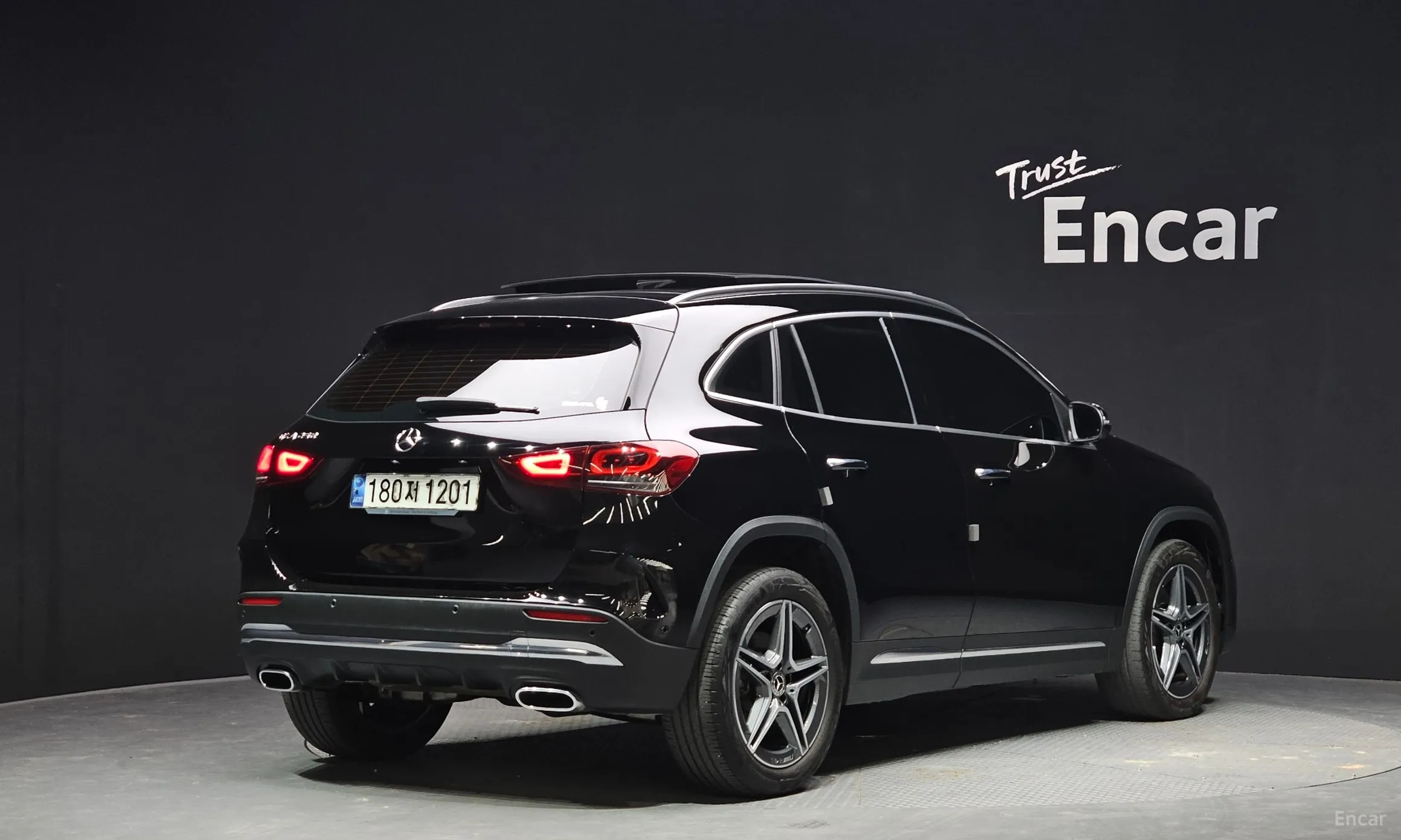 Mercedes Benz GLA-Class H247