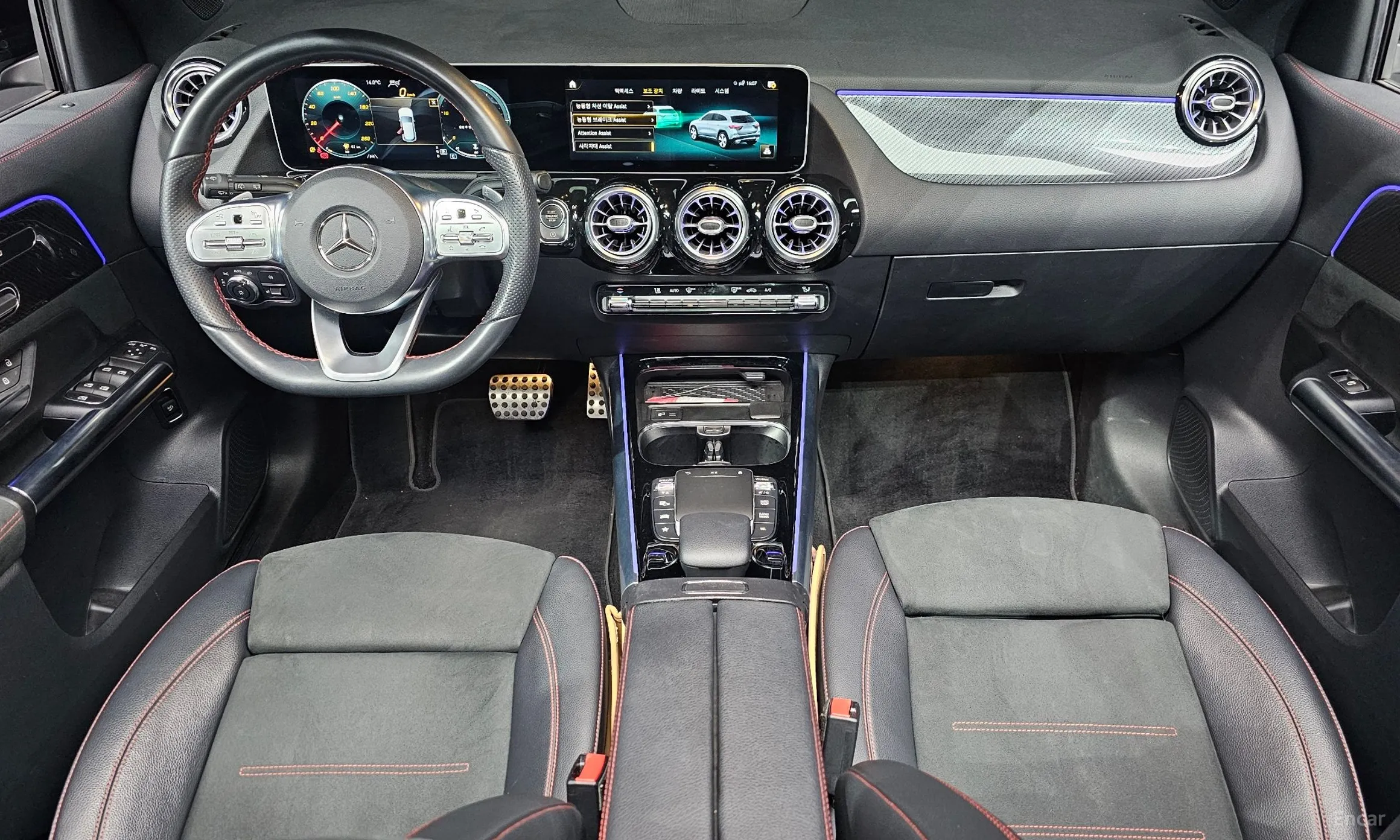 Mercedes Benz GLA-Class H247 превью 7
