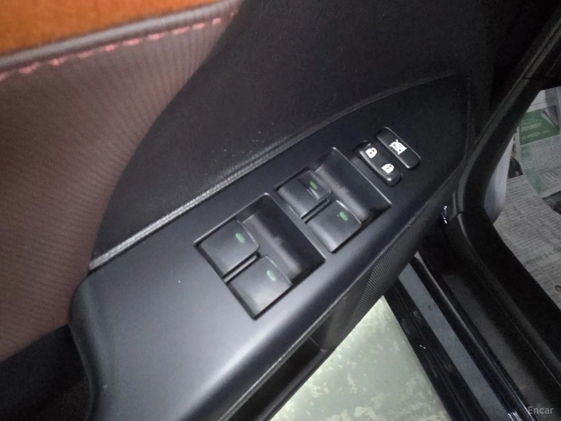 Lexus CT200h превью 12