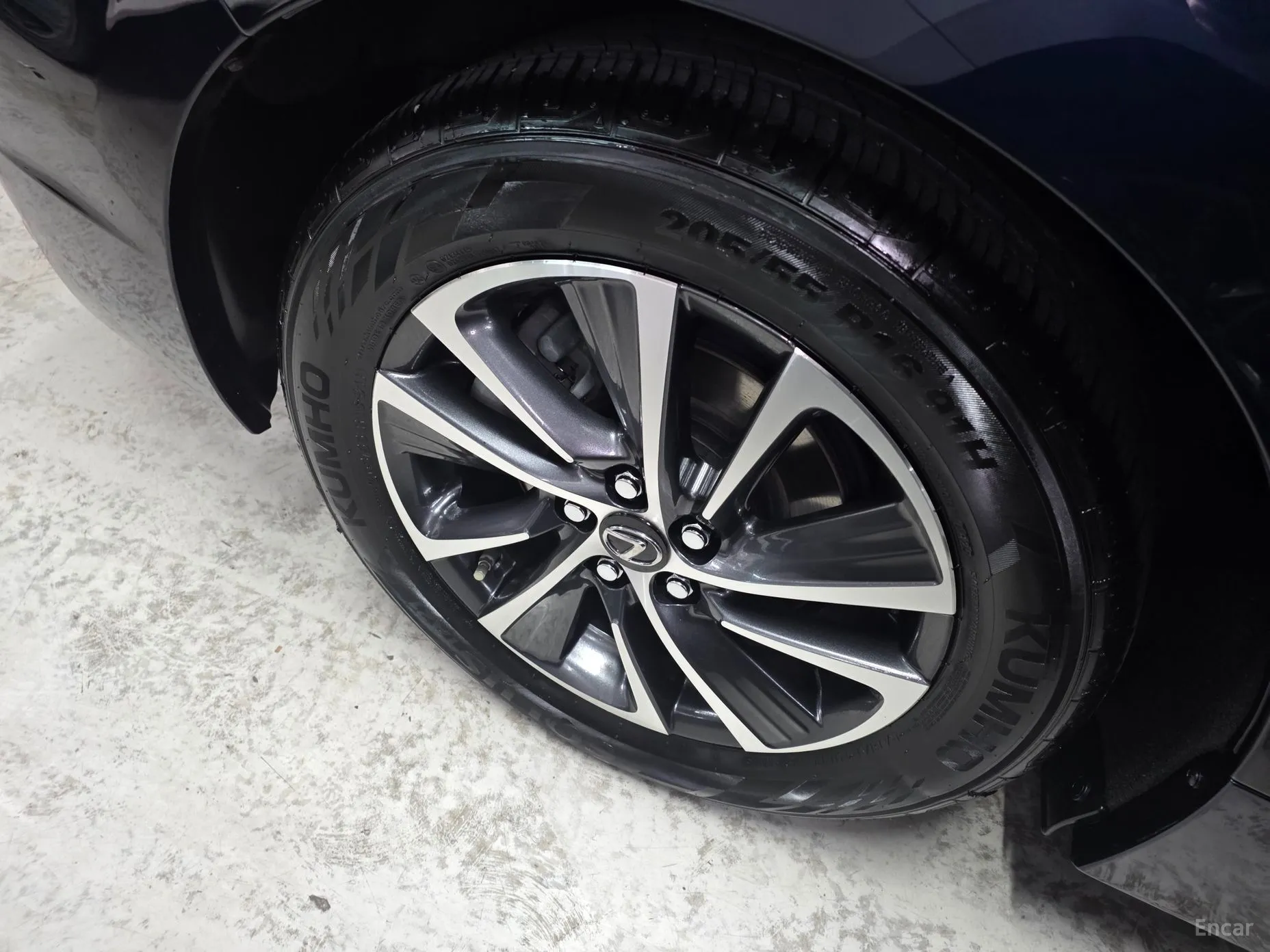 Lexus CT200h превью 3