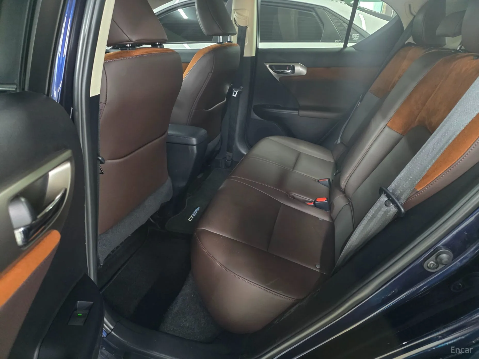 Lexus CT200h превью 5