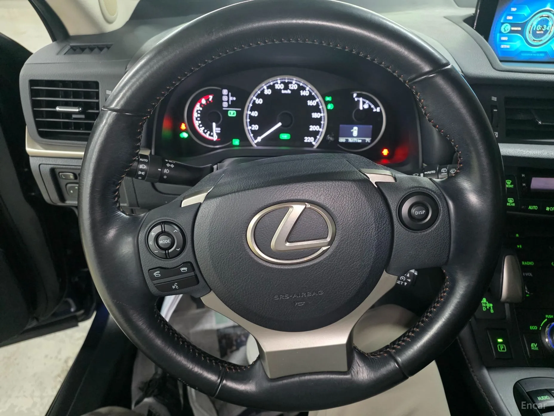 Lexus CT200h превью 8