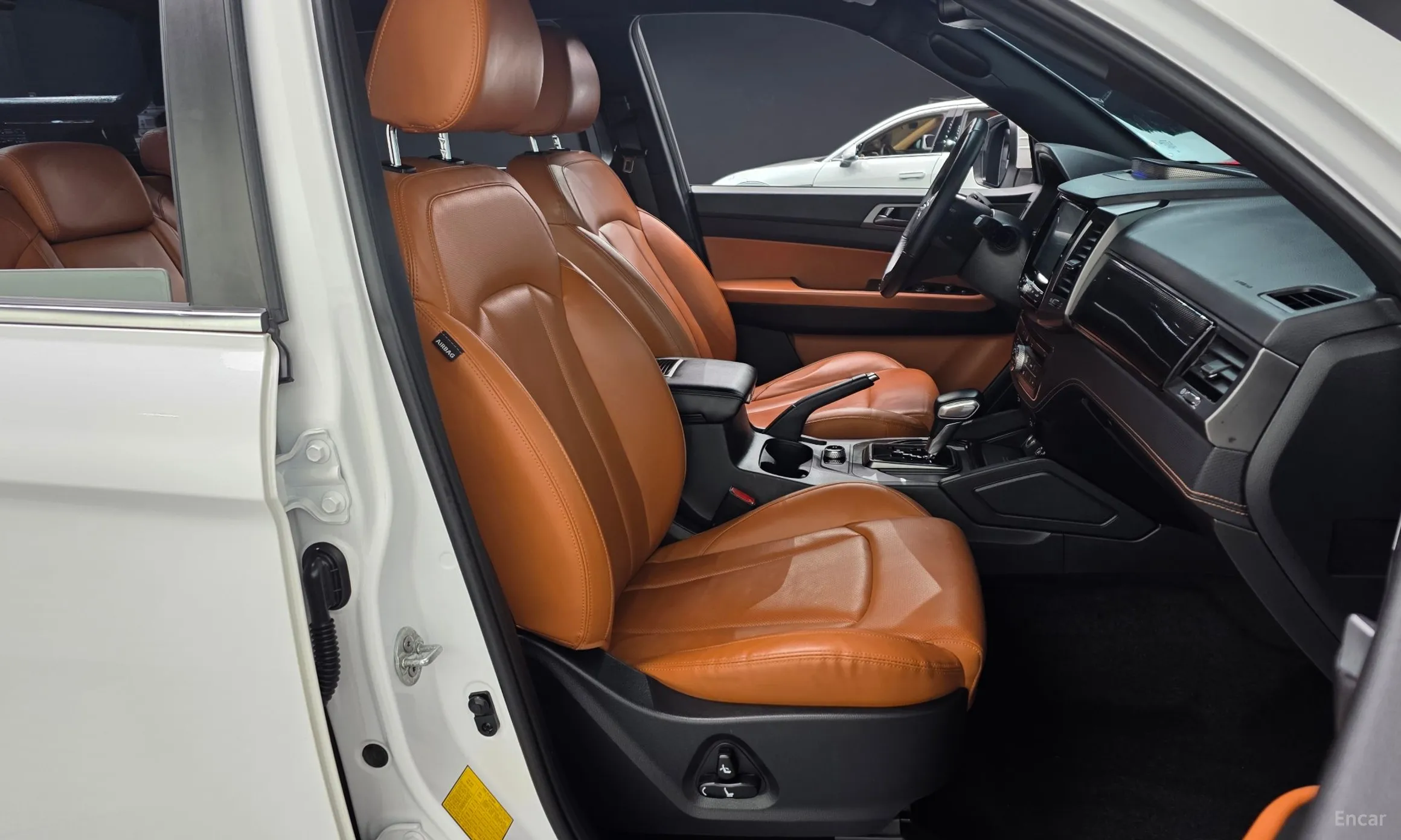 KG Mobility (SsangYong) Rexton Sports Khan превью 10