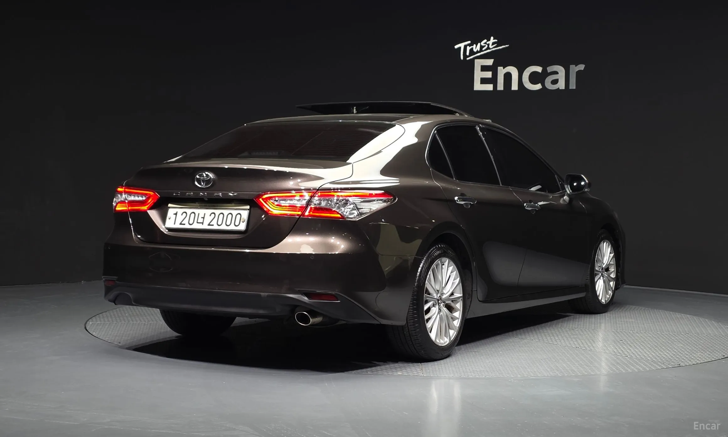 Toyota Camry (XV70)