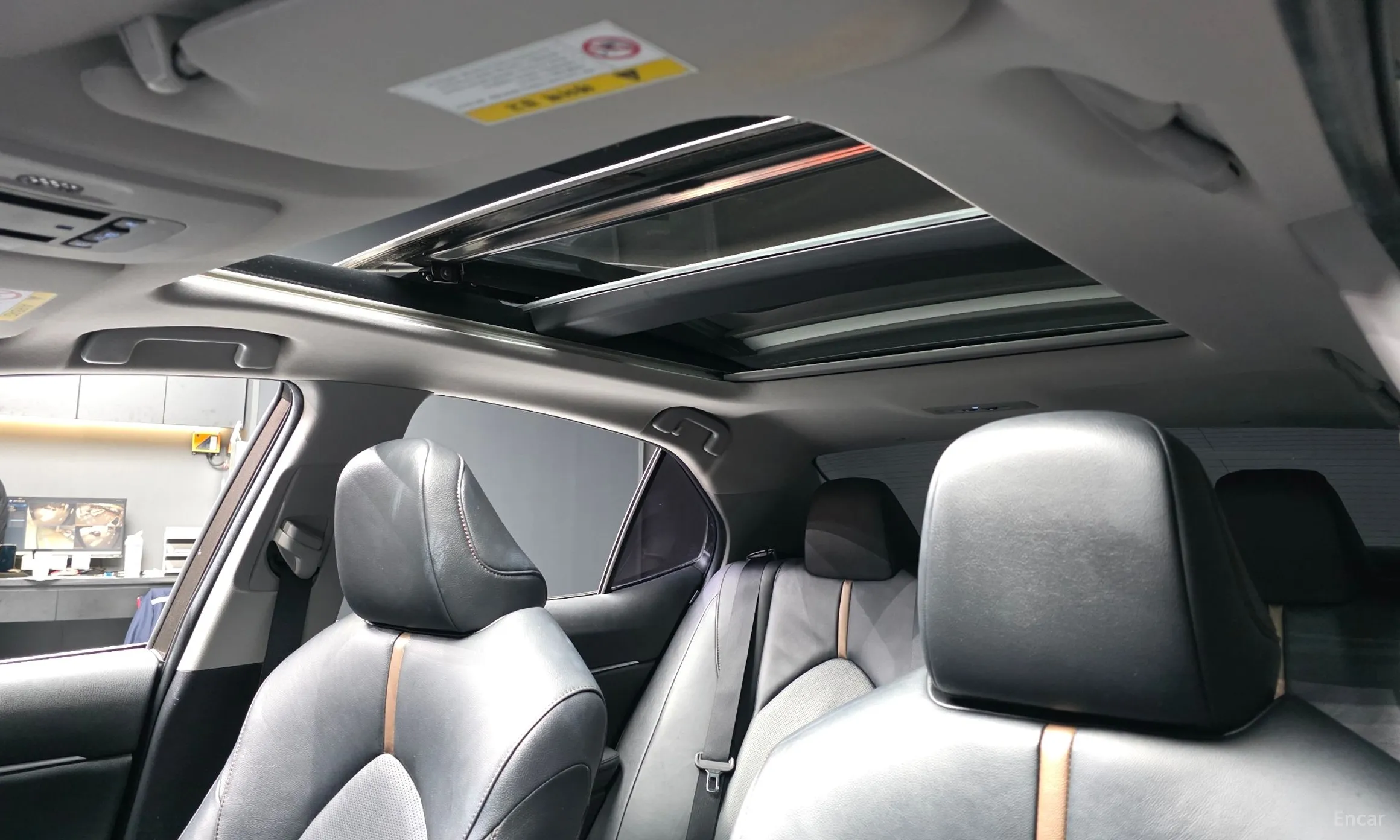 Toyota Camry (XV70) превью 19