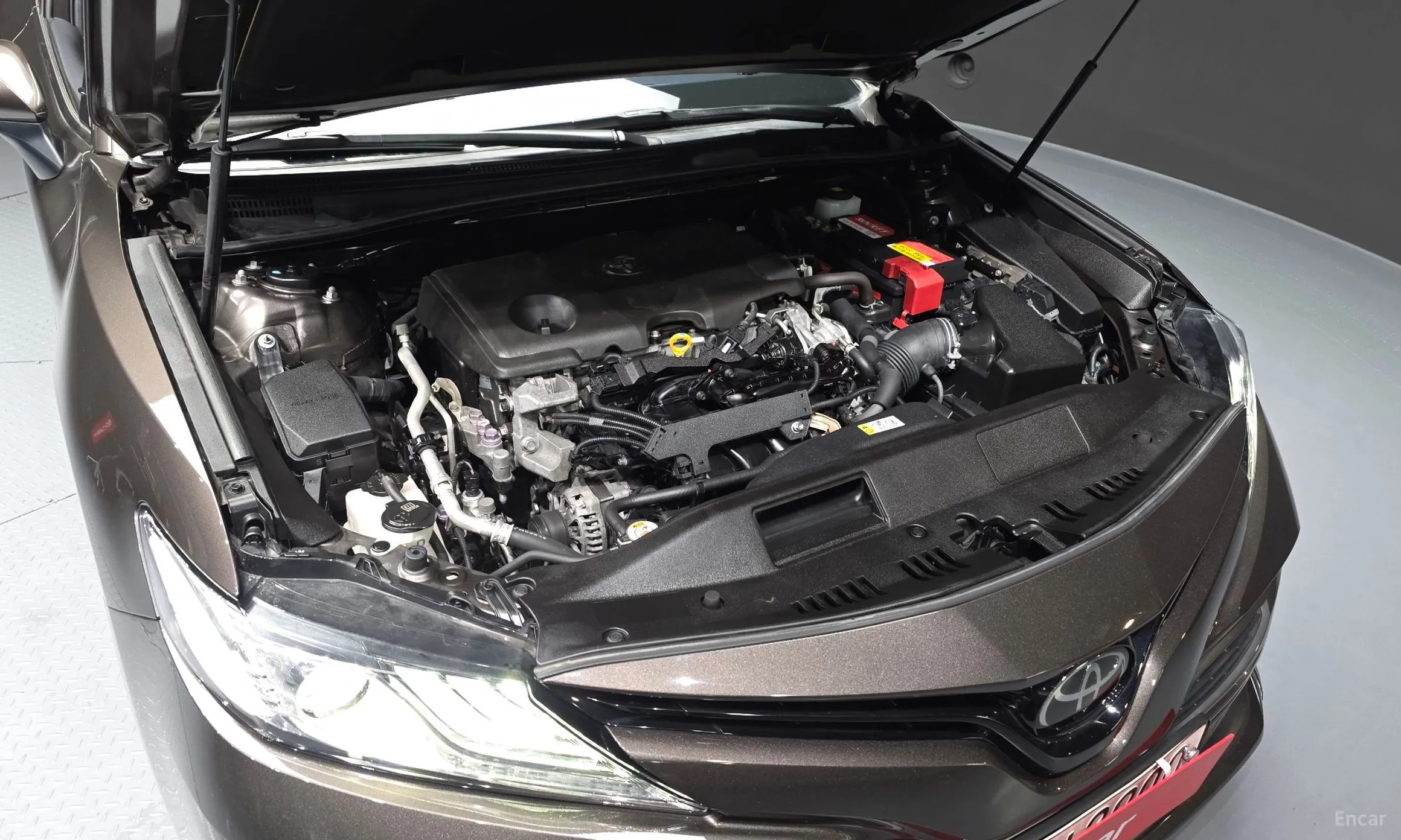Toyota Camry (XV70) превью 6
