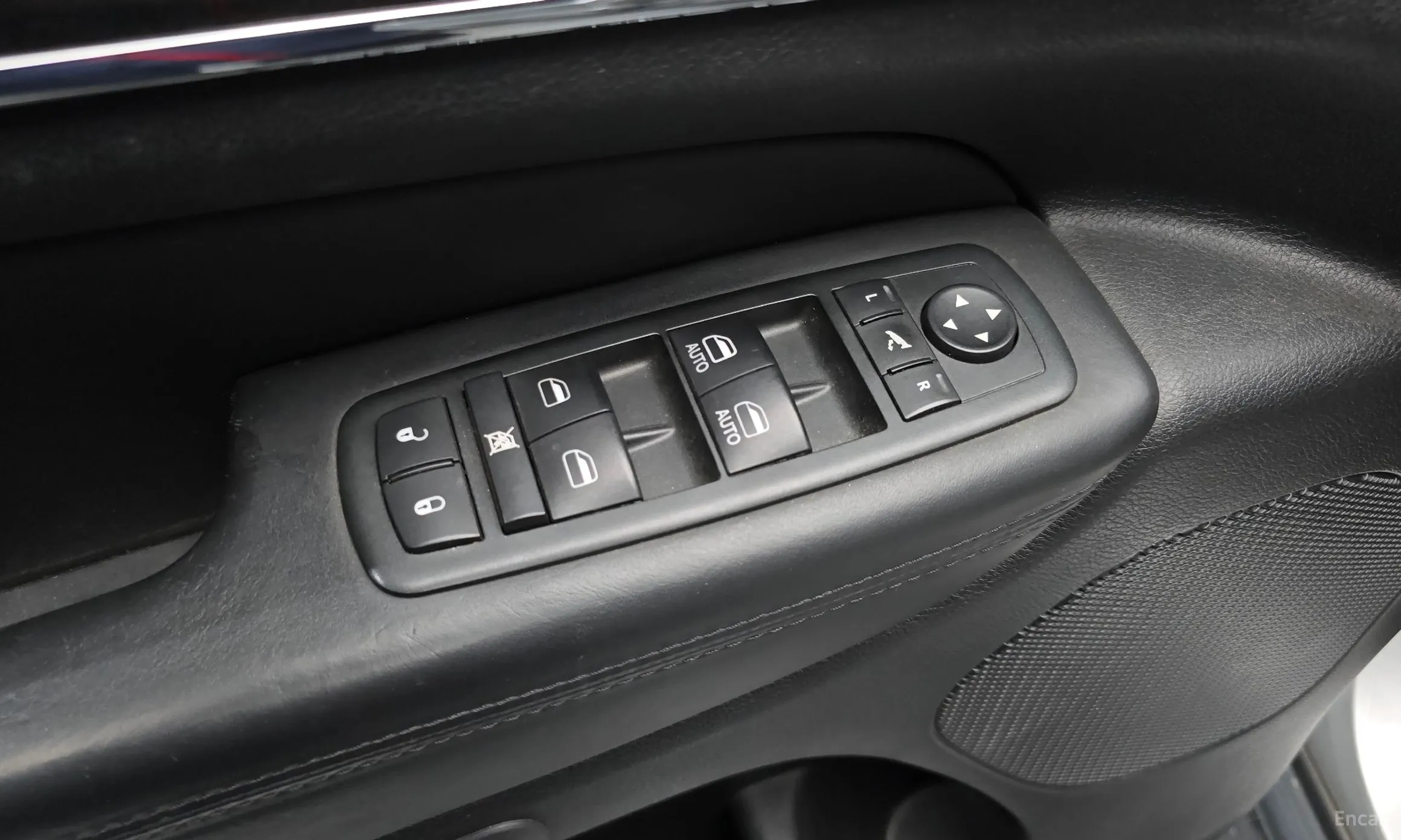 Jeep Grand Cherokee превью 16