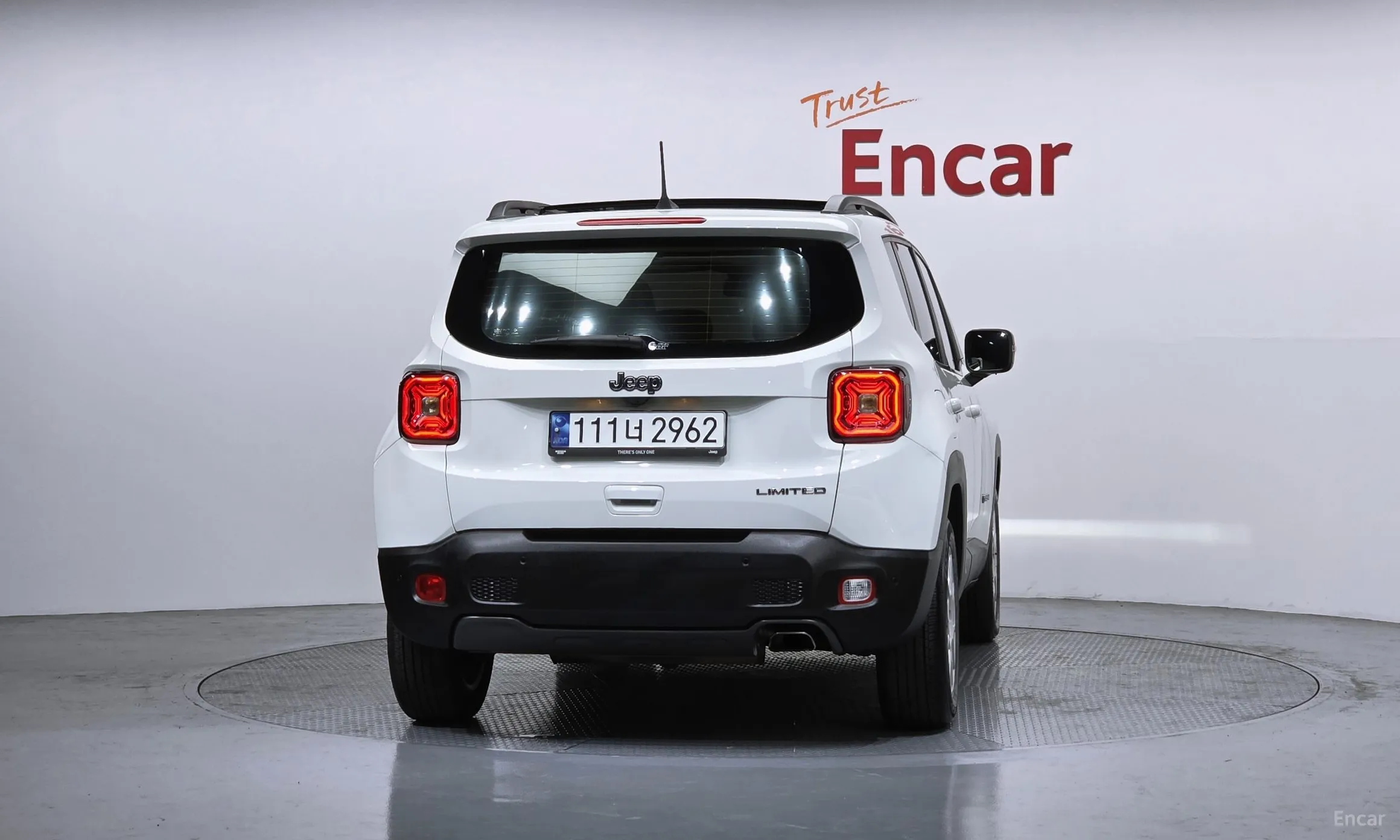 Jeep Renegade превью 3