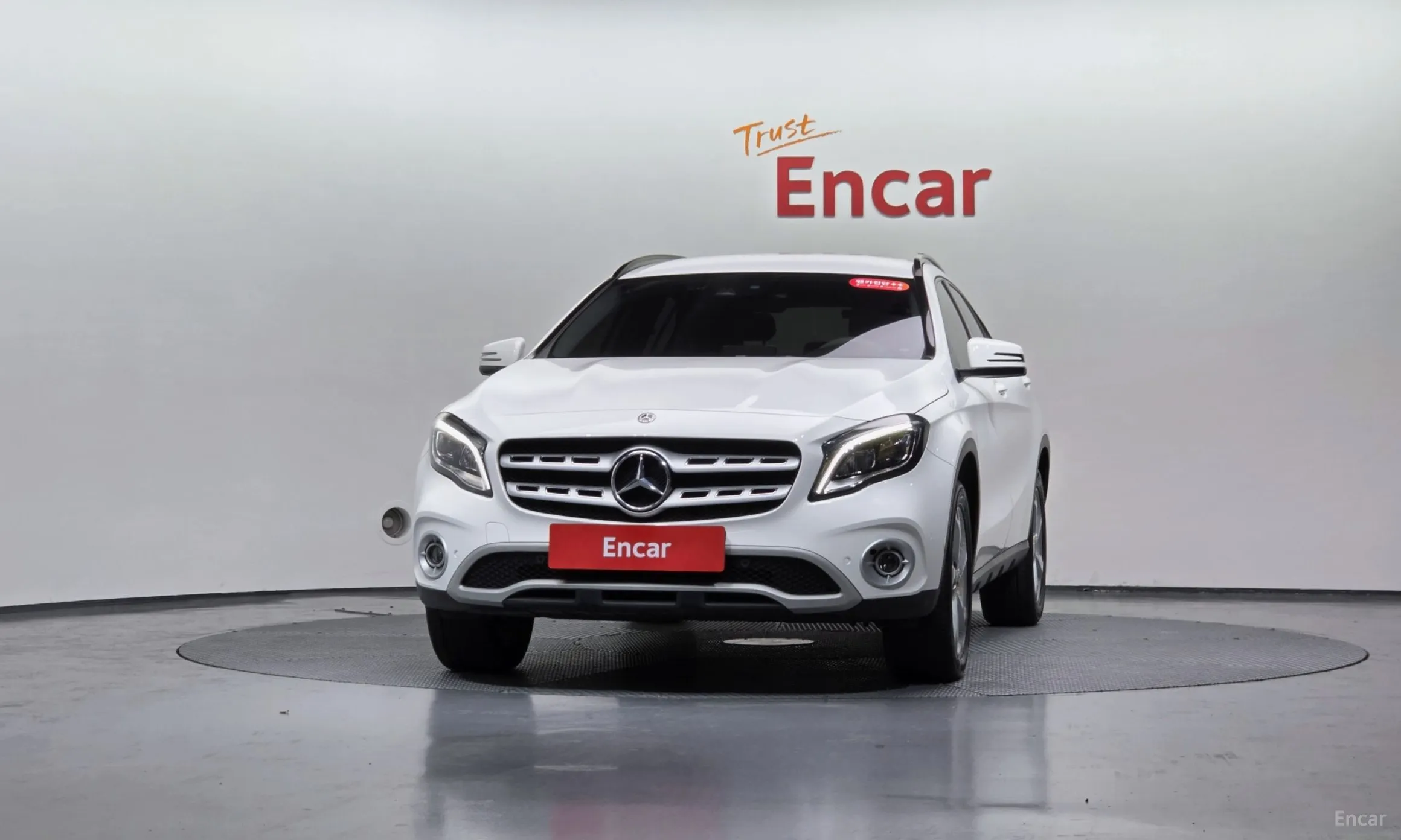 Mercedes Benz GLA-Class X156 превью 3