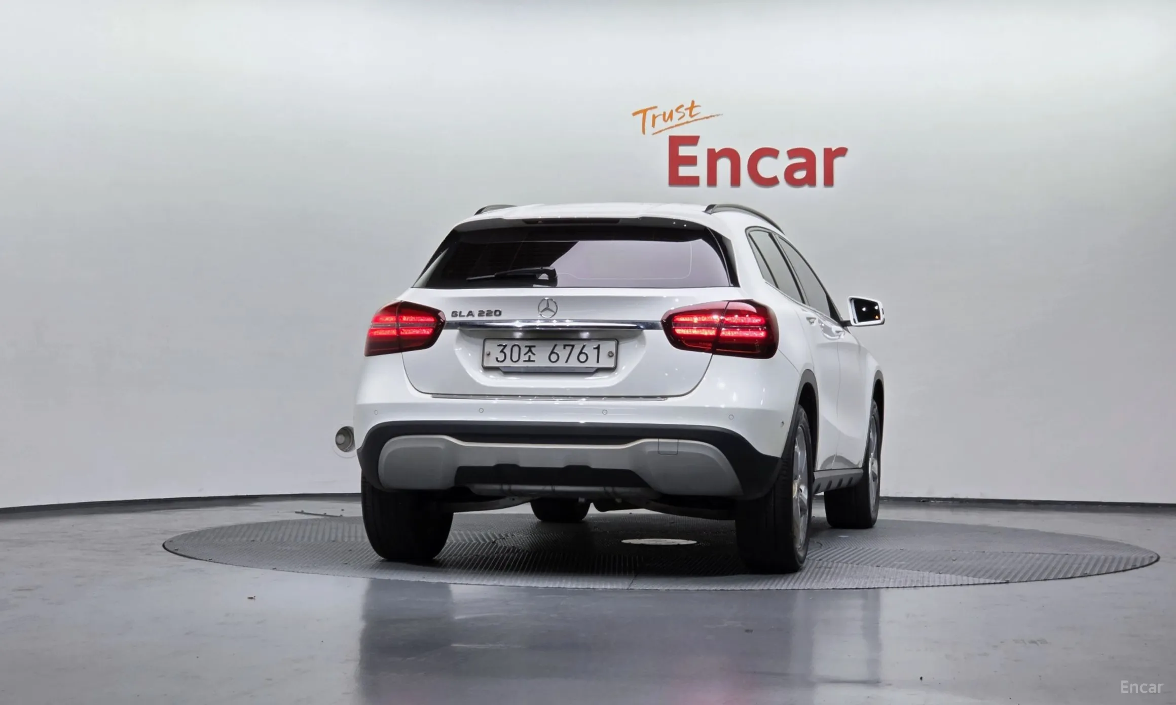 Mercedes Benz GLA-Class X156 превью 4