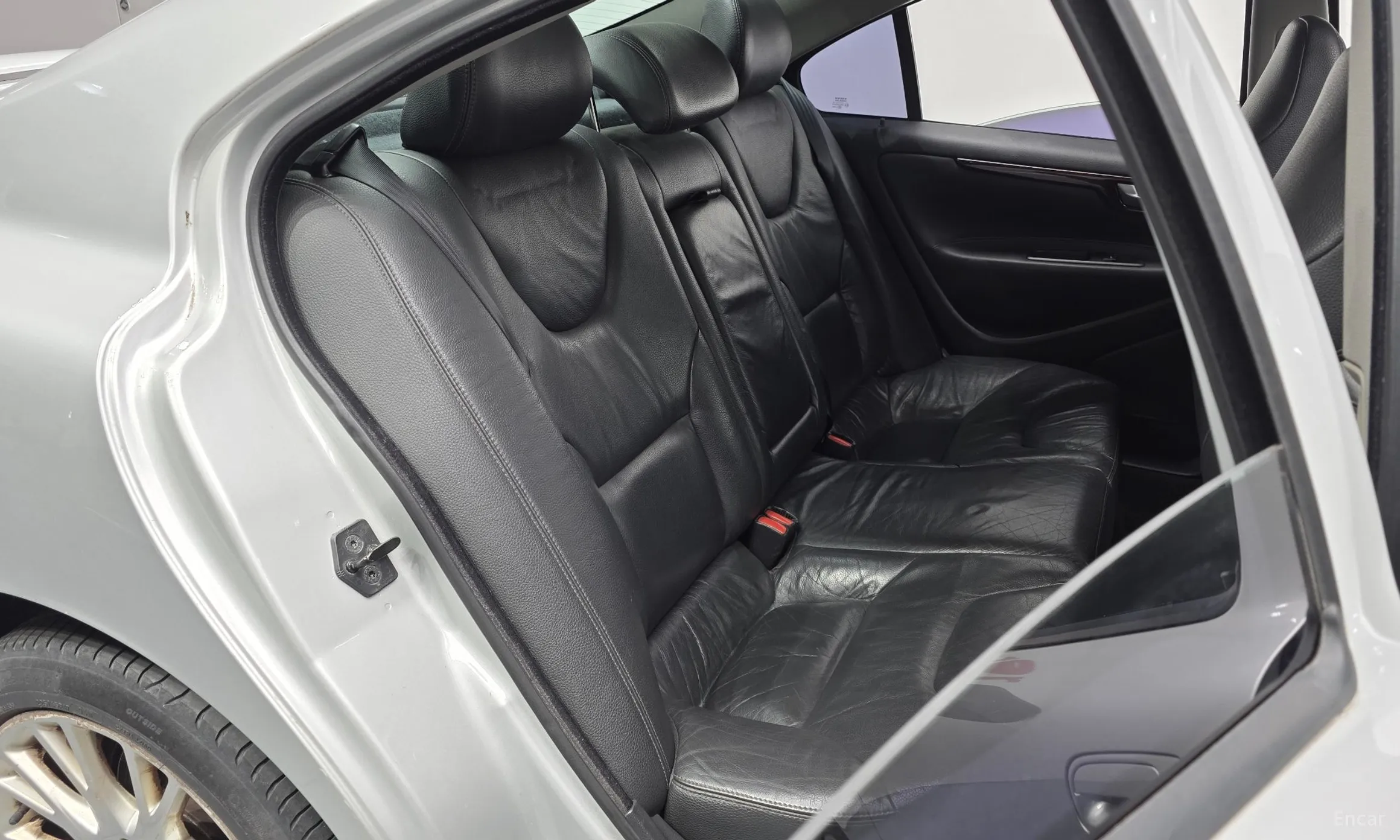 Volvo S60 превью 12