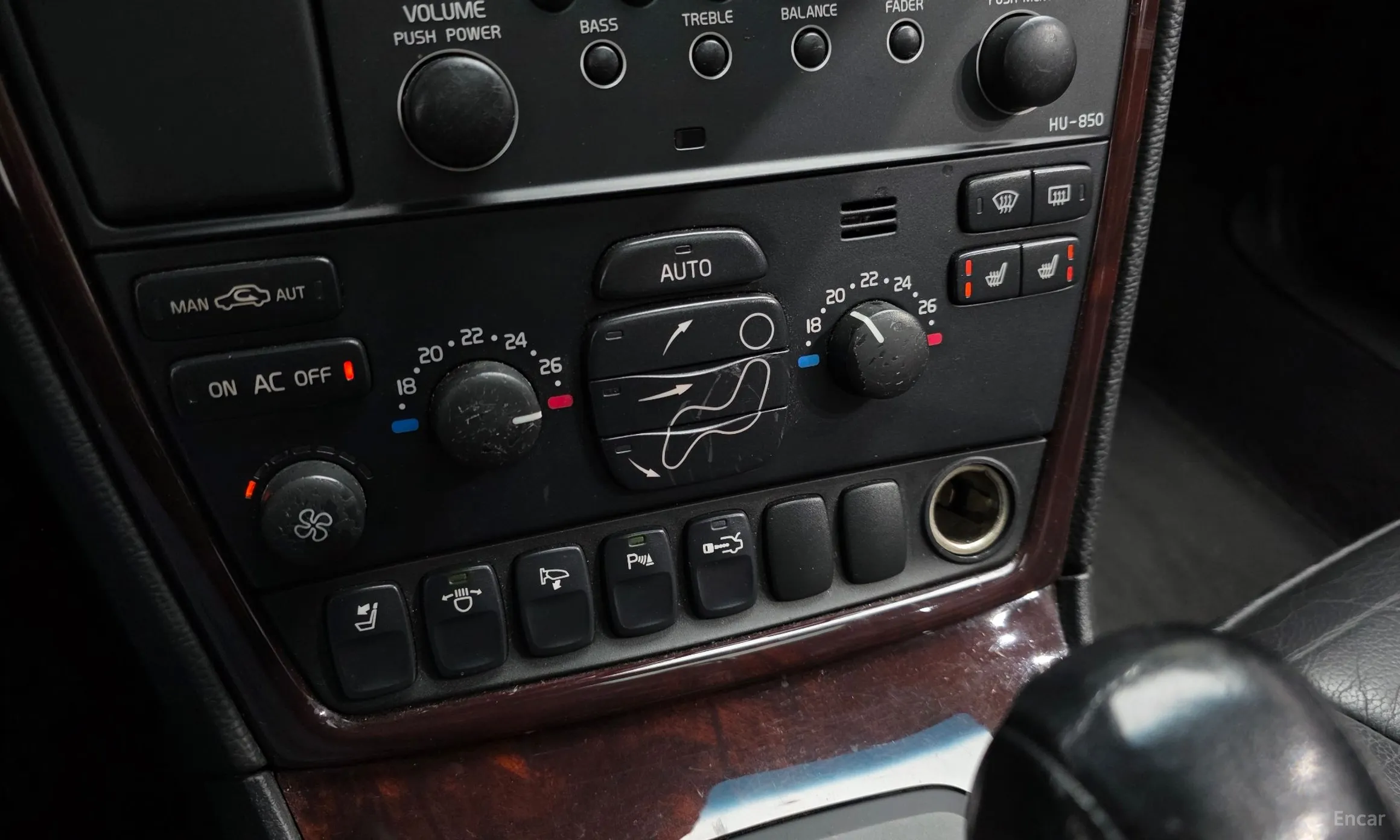 Volvo S60 превью 15