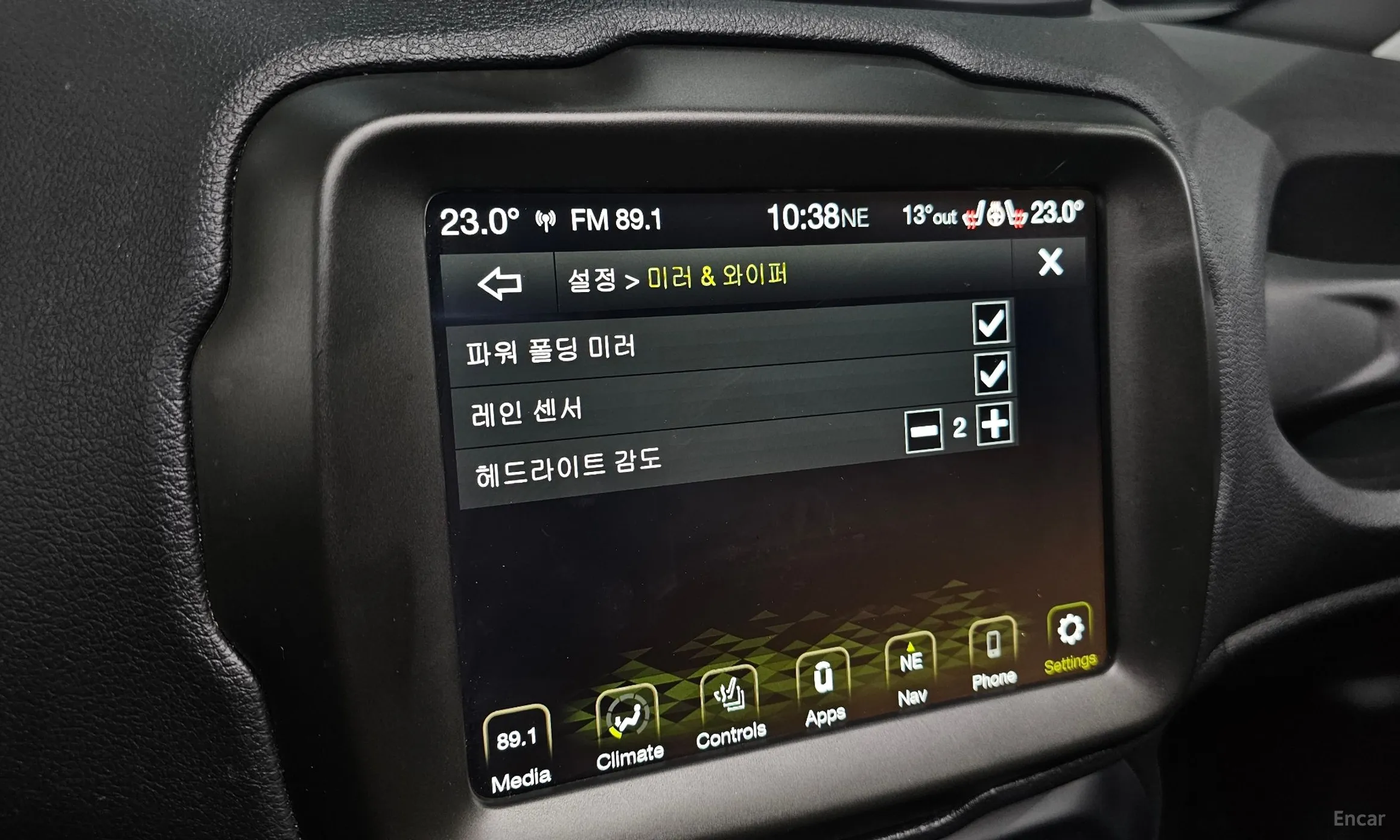 Jeep Renegade превью 17