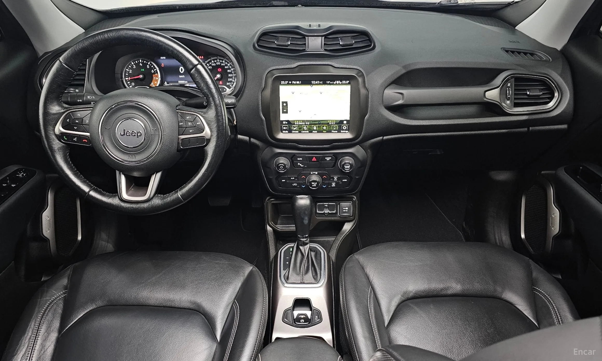 Jeep Renegade превью 7