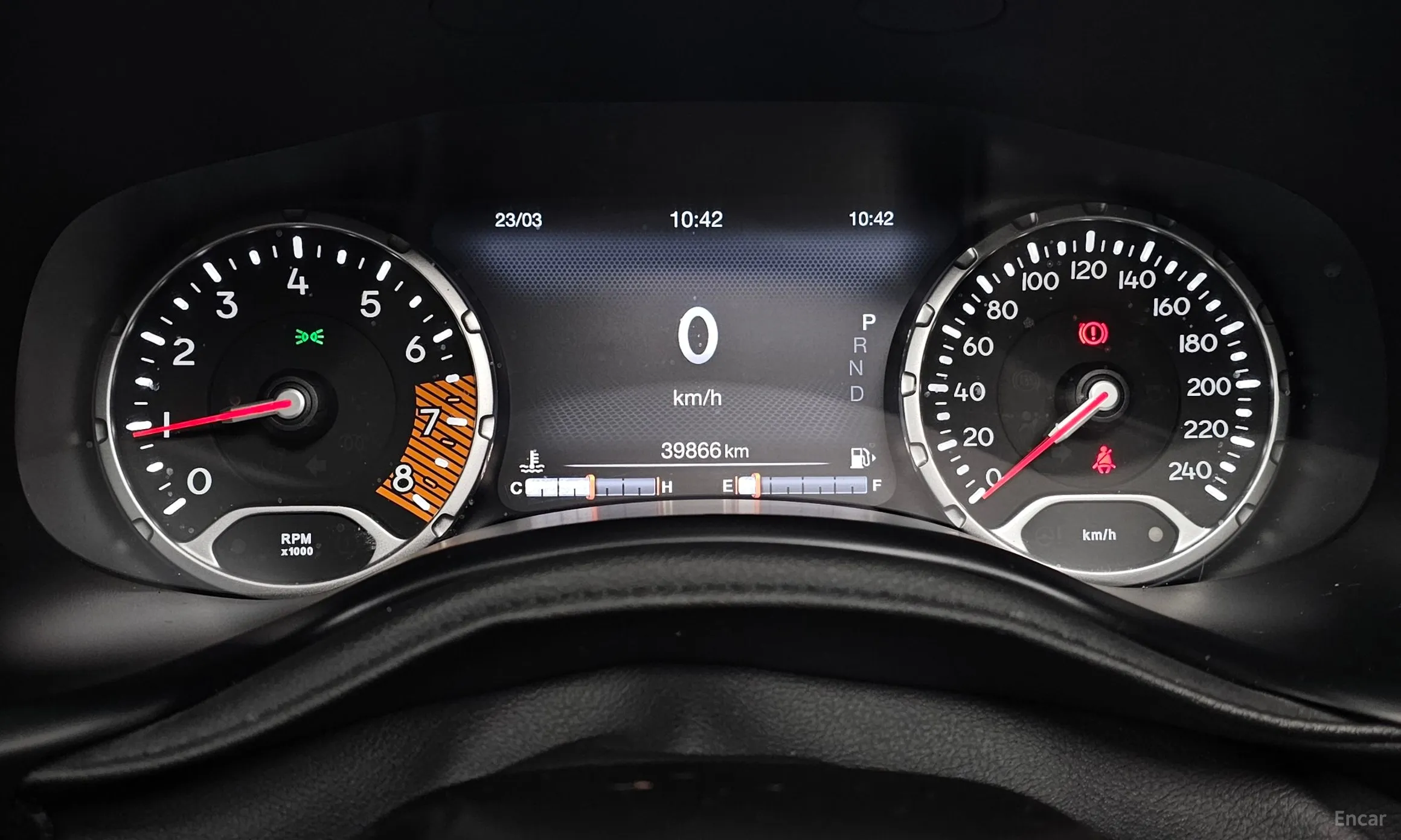 Jeep Renegade превью 8