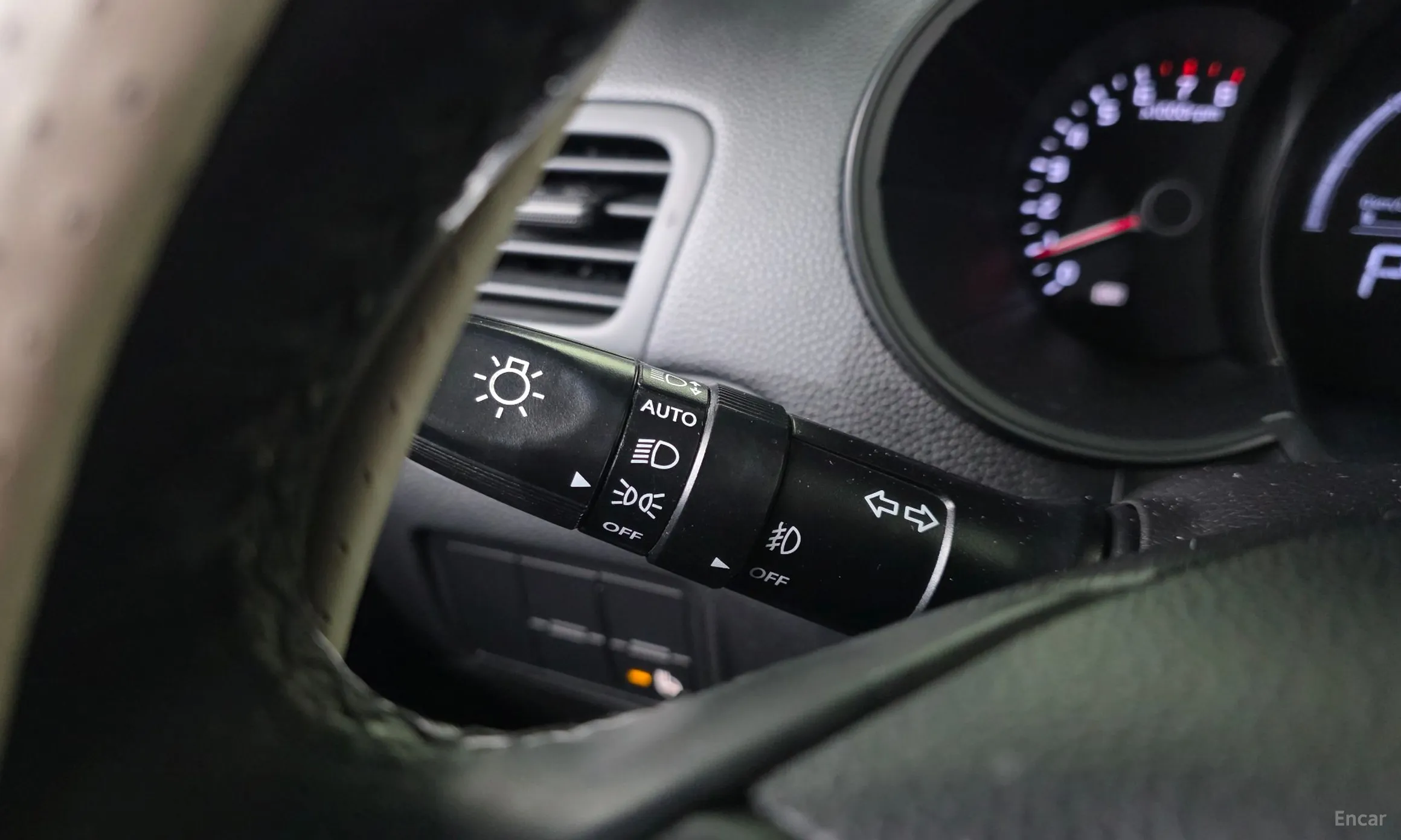 Kia morning превью 15
