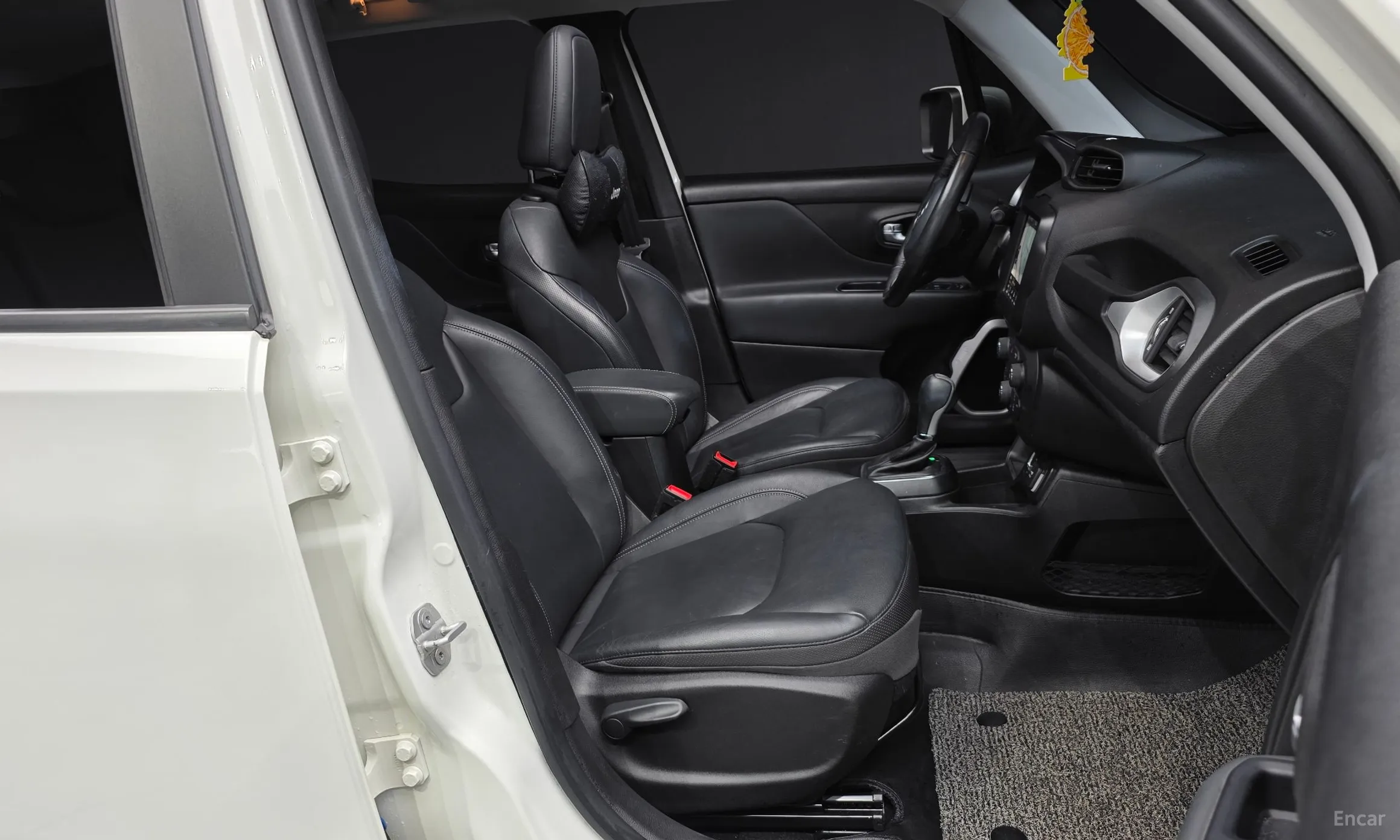 Jeep Renegade превью 11