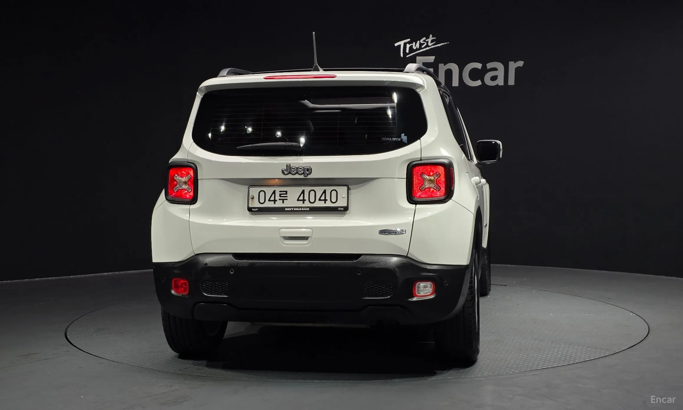 Jeep Renegade превью 4