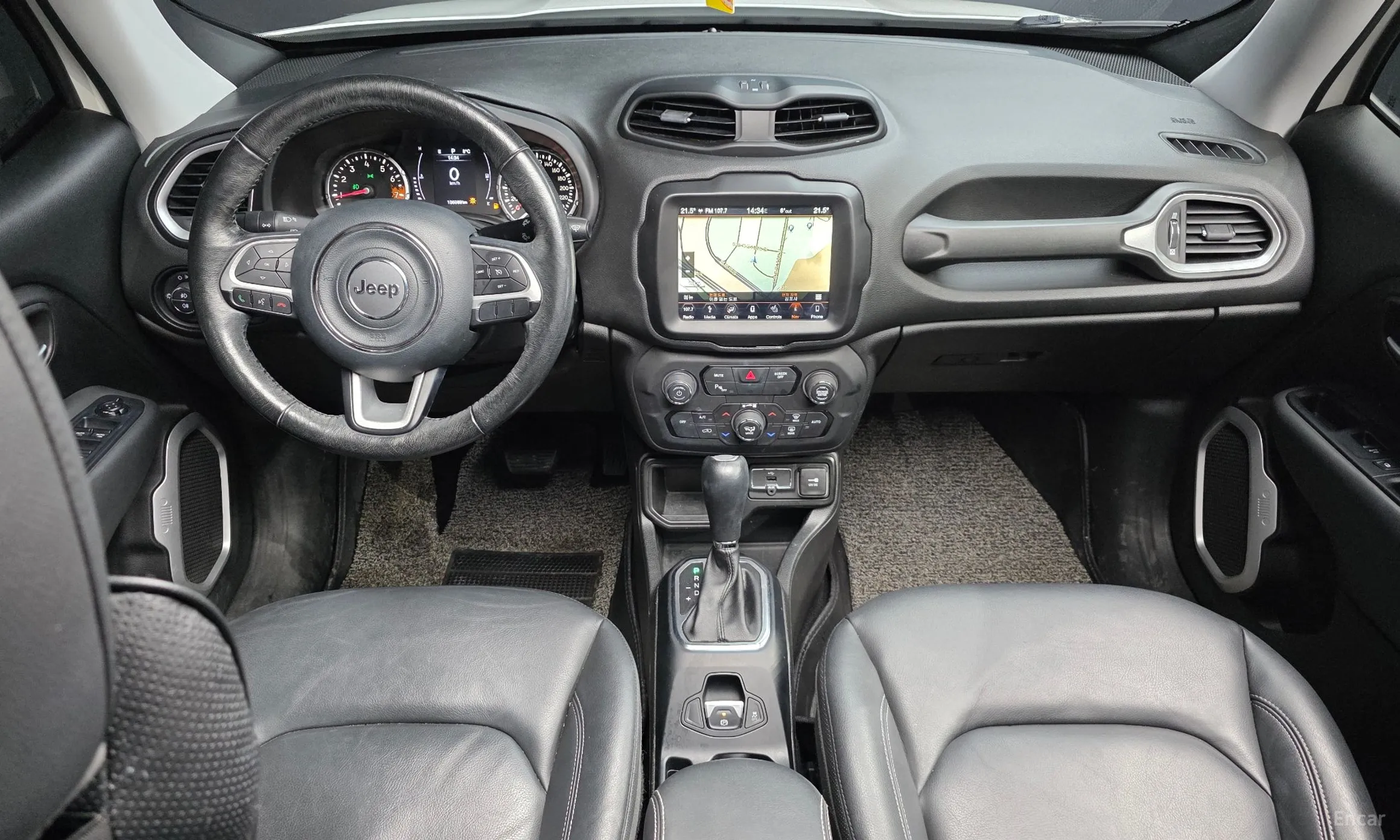 Jeep Renegade превью 7
