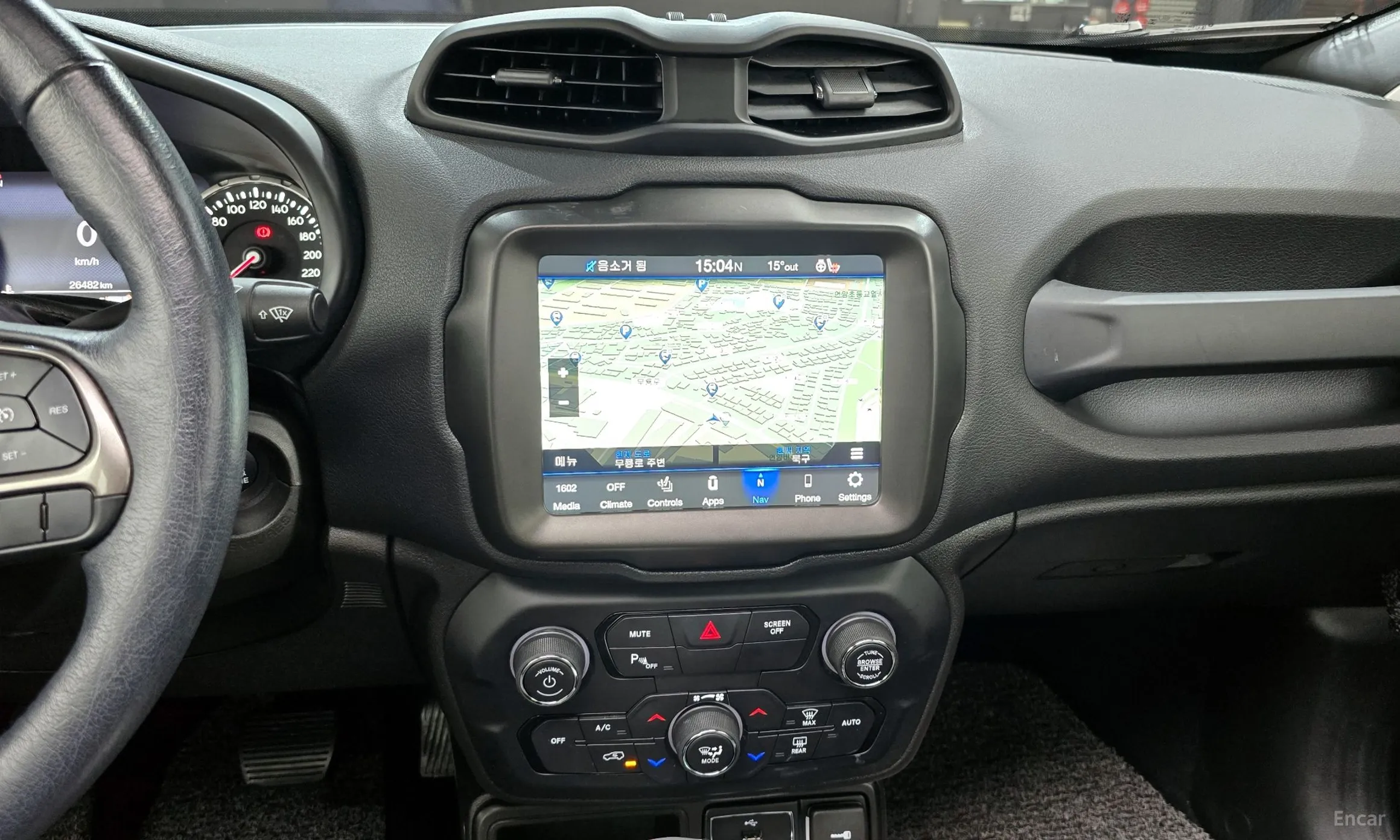 Jeep Renegade превью 17