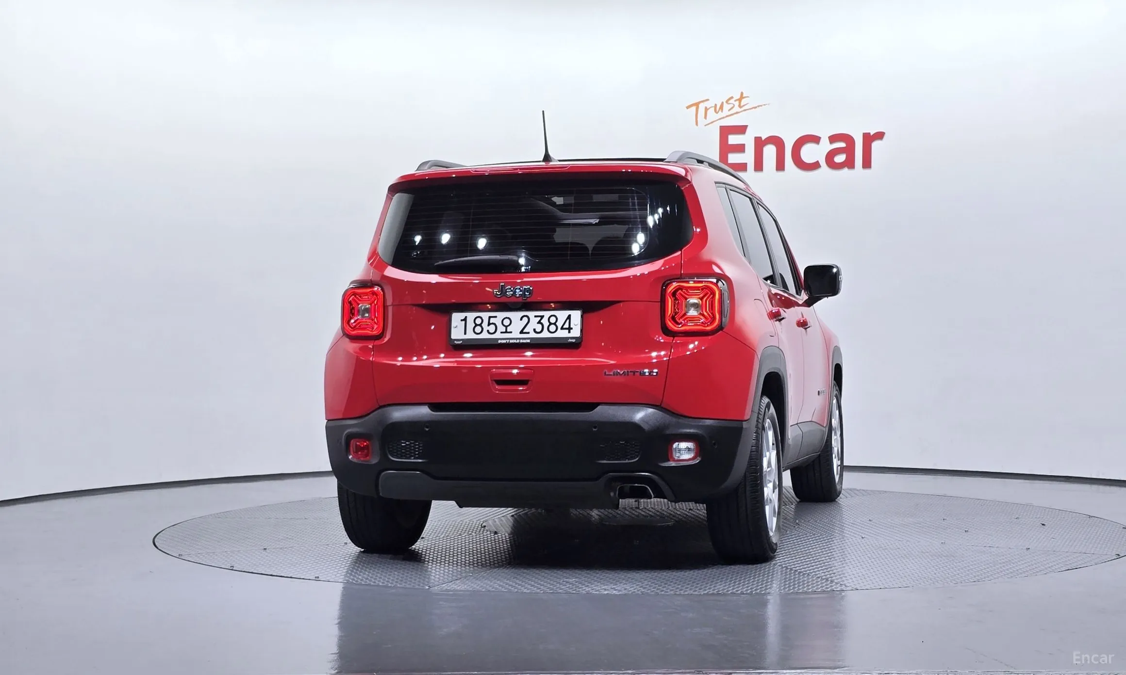 Jeep Renegade превью 4