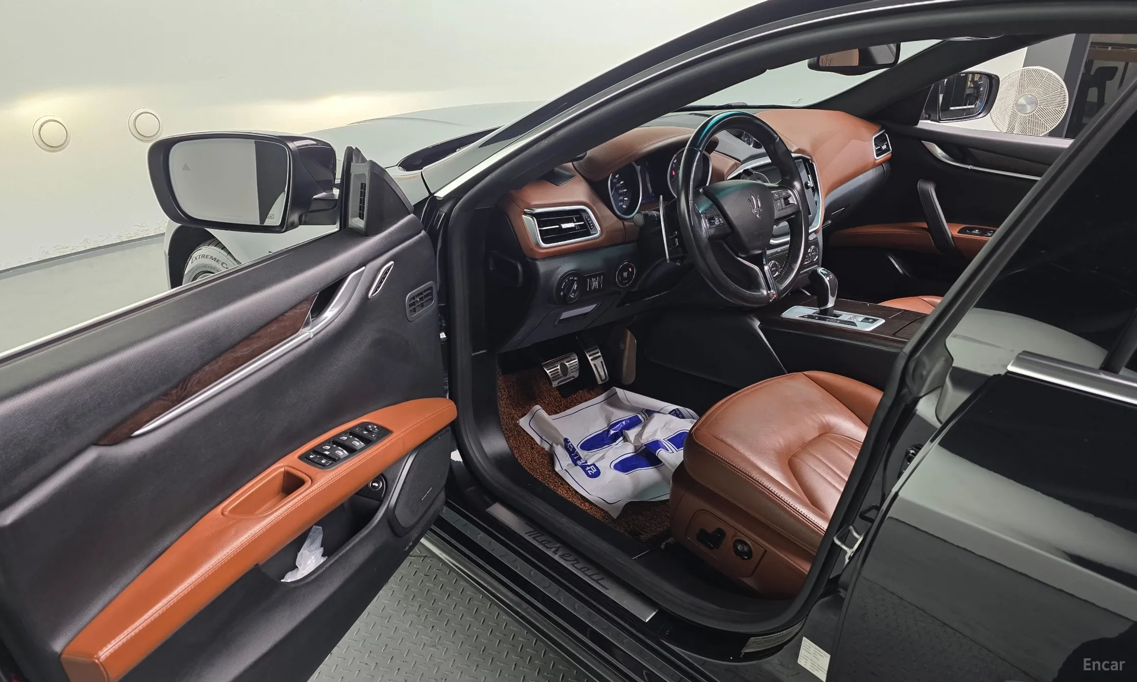 Maserati Ghibli превью 11