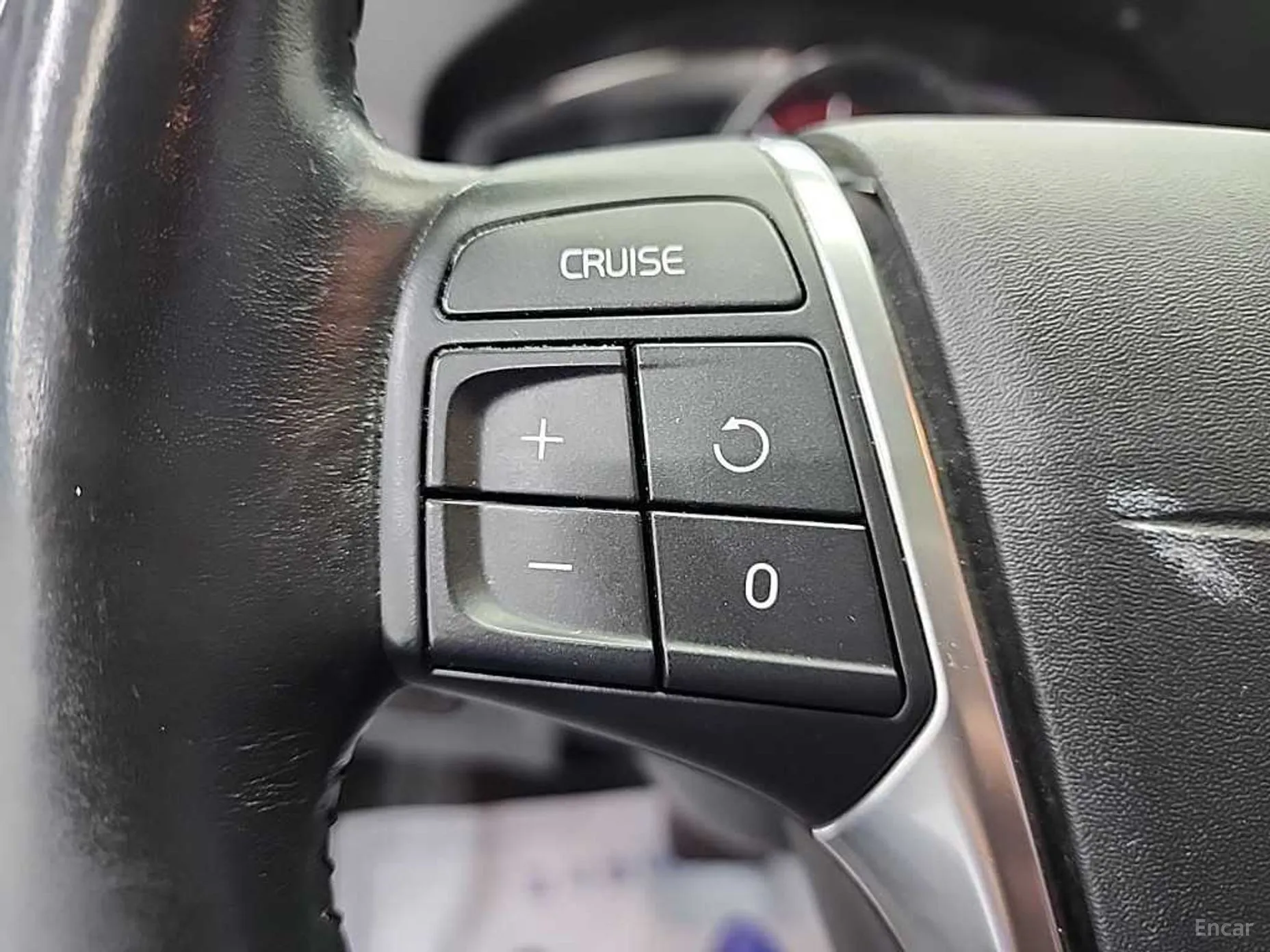 Volvo XC60 превью 16