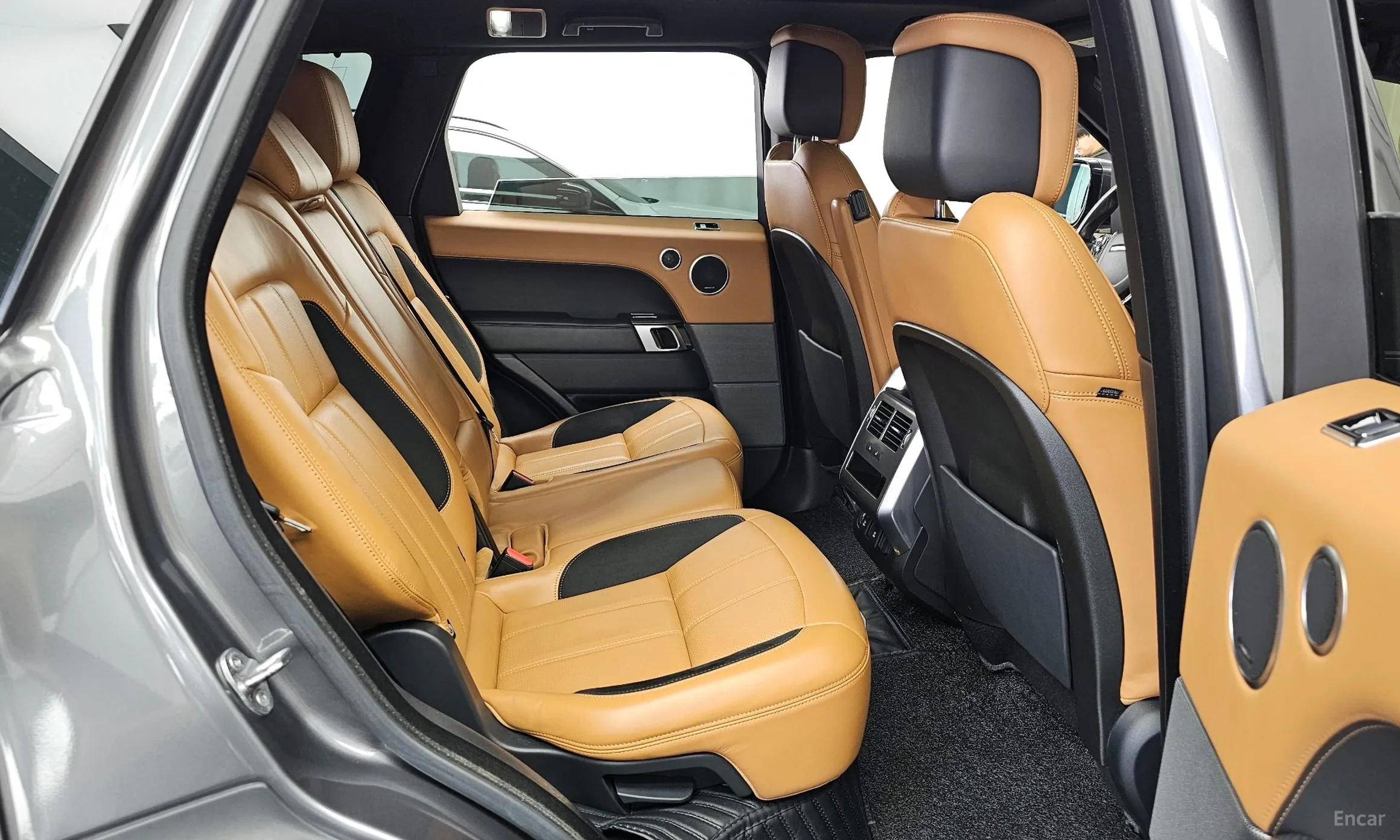 Land Rover Range Rover Sport 2nd Generation превью 12