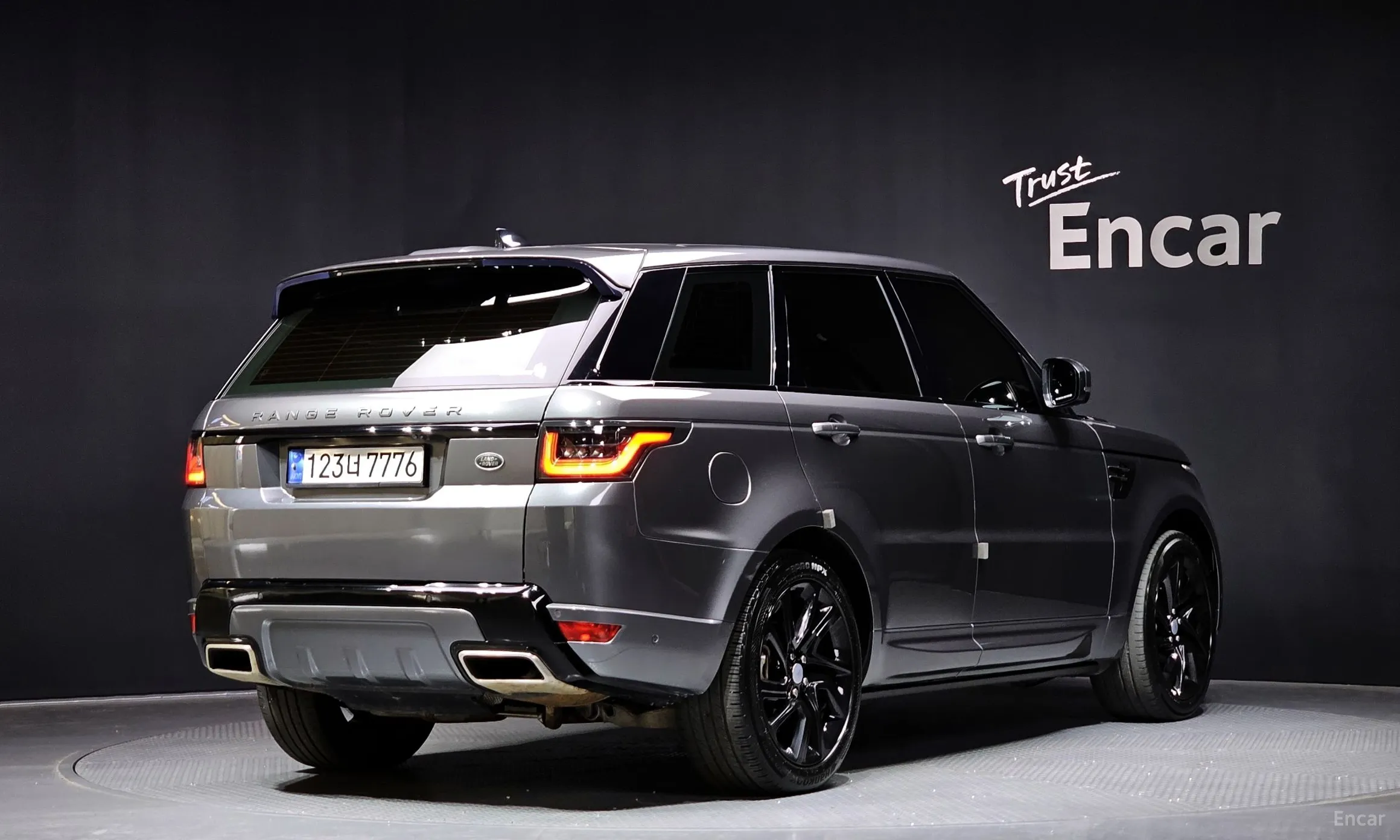 Land Rover Range Rover Sport 2nd Generation