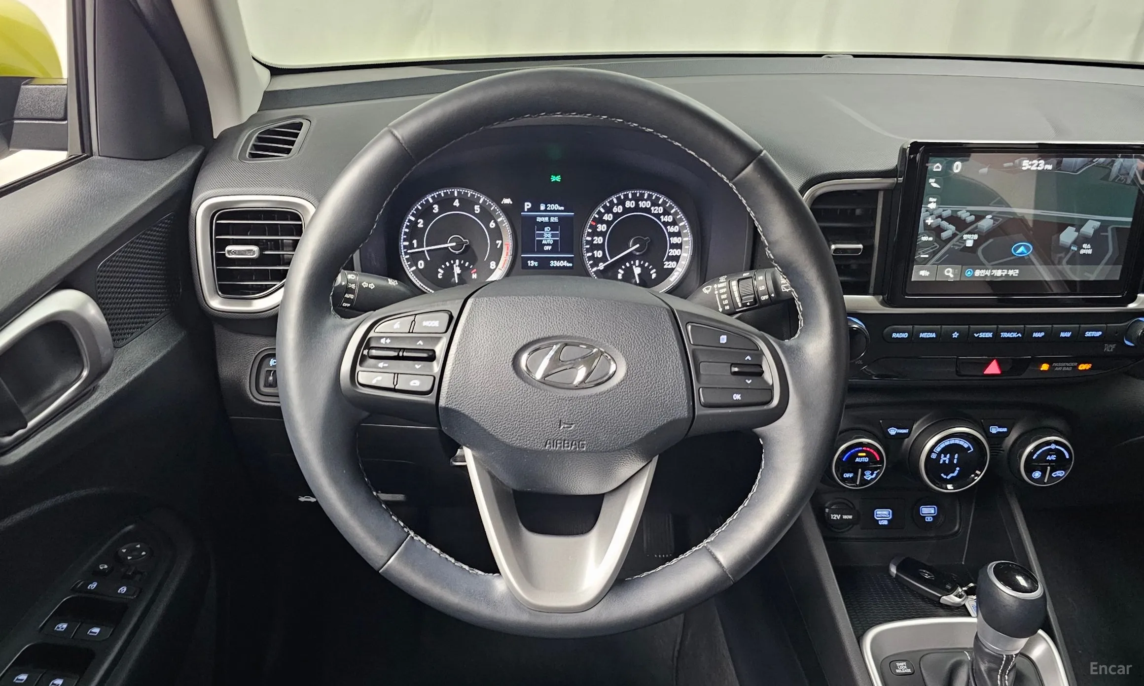Hyundai Venue превью 13