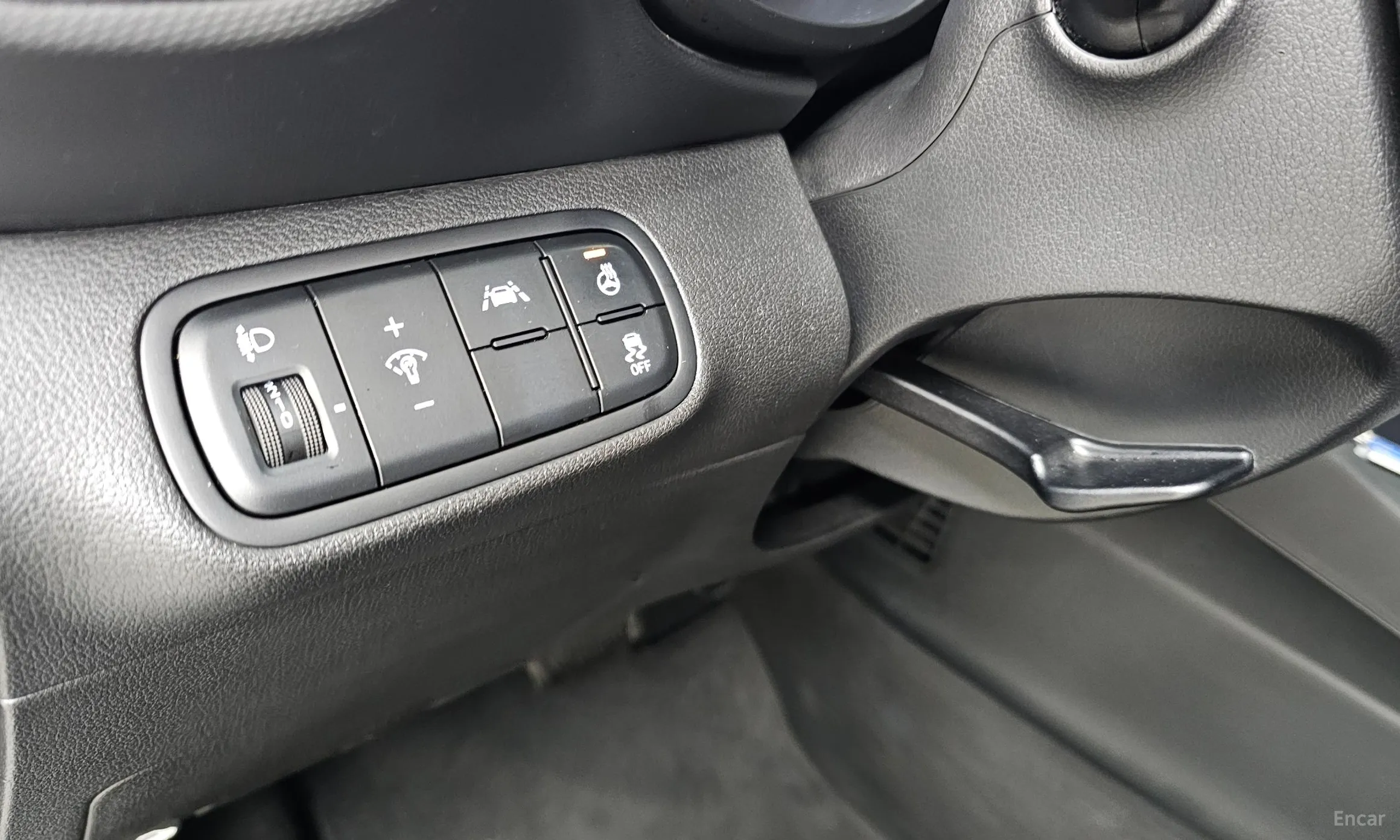 Hyundai Venue превью 15