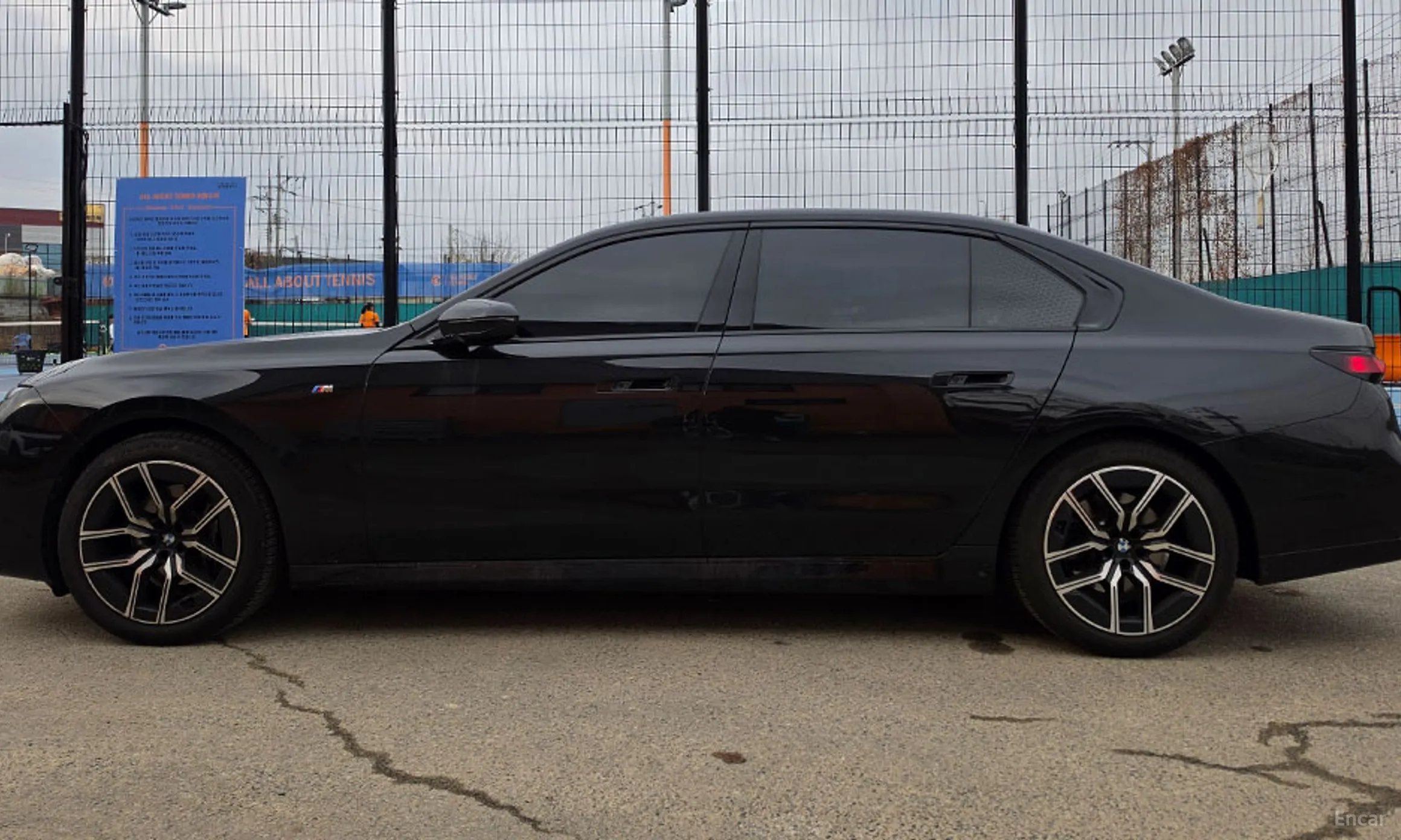 BMW 7 Series (G70) превью 3