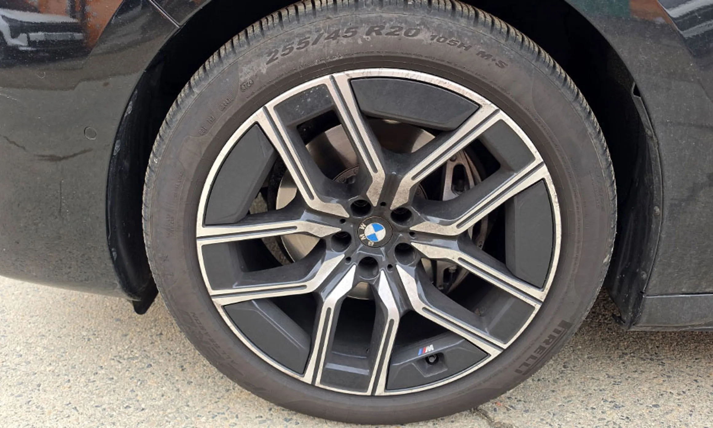 BMW 7 Series (G70) превью 9
