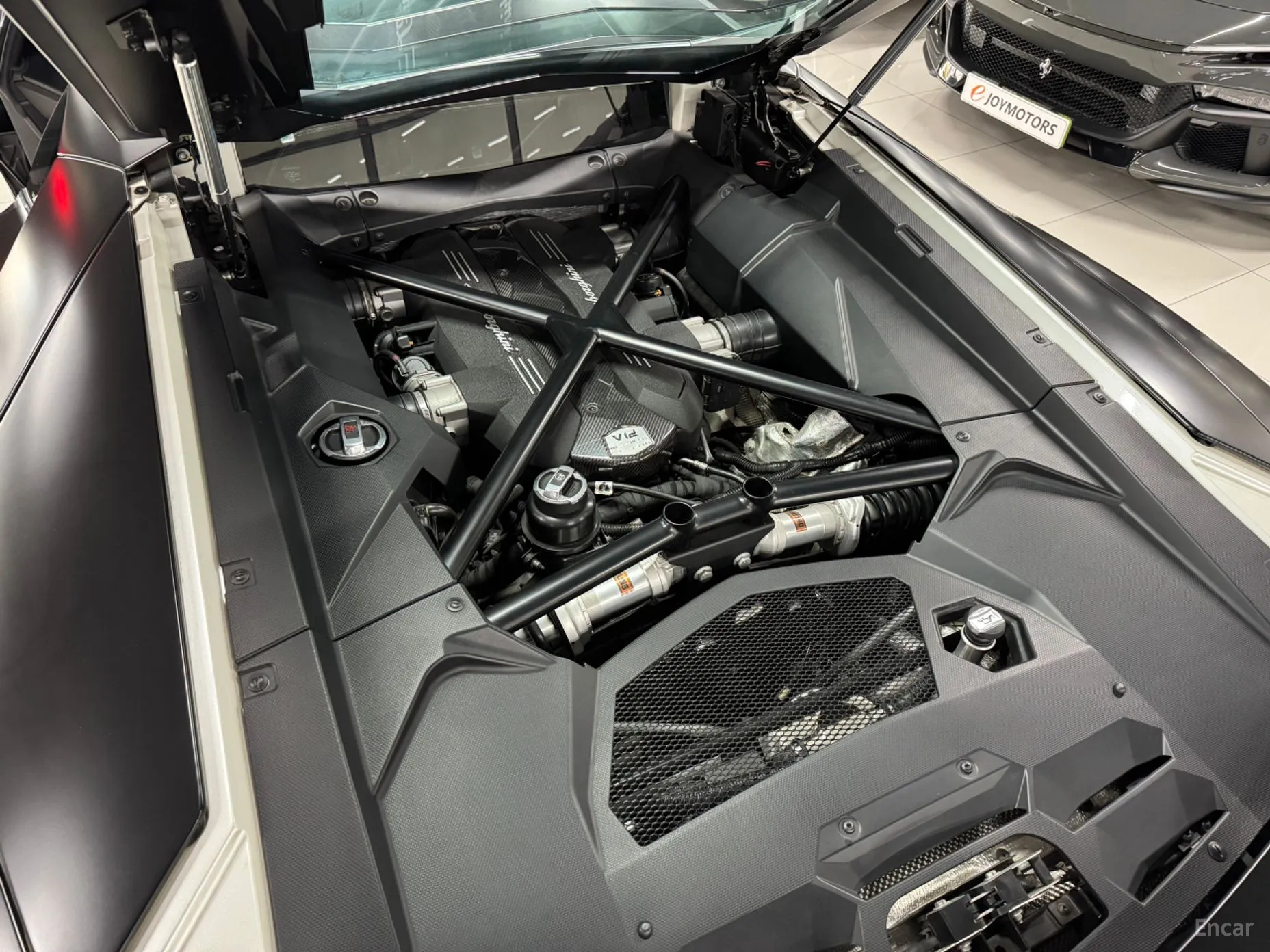 Lamborghini Aventador превью 16