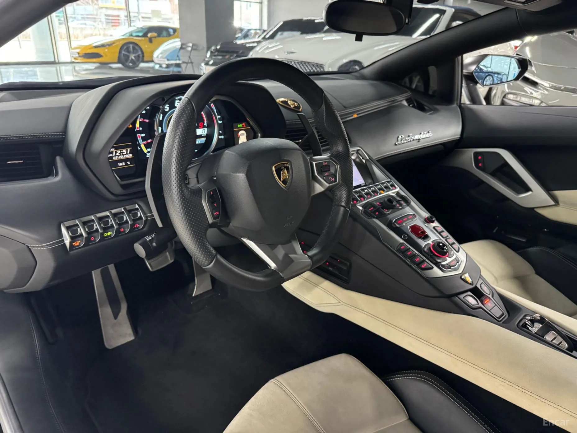 Lamborghini Aventador превью 4