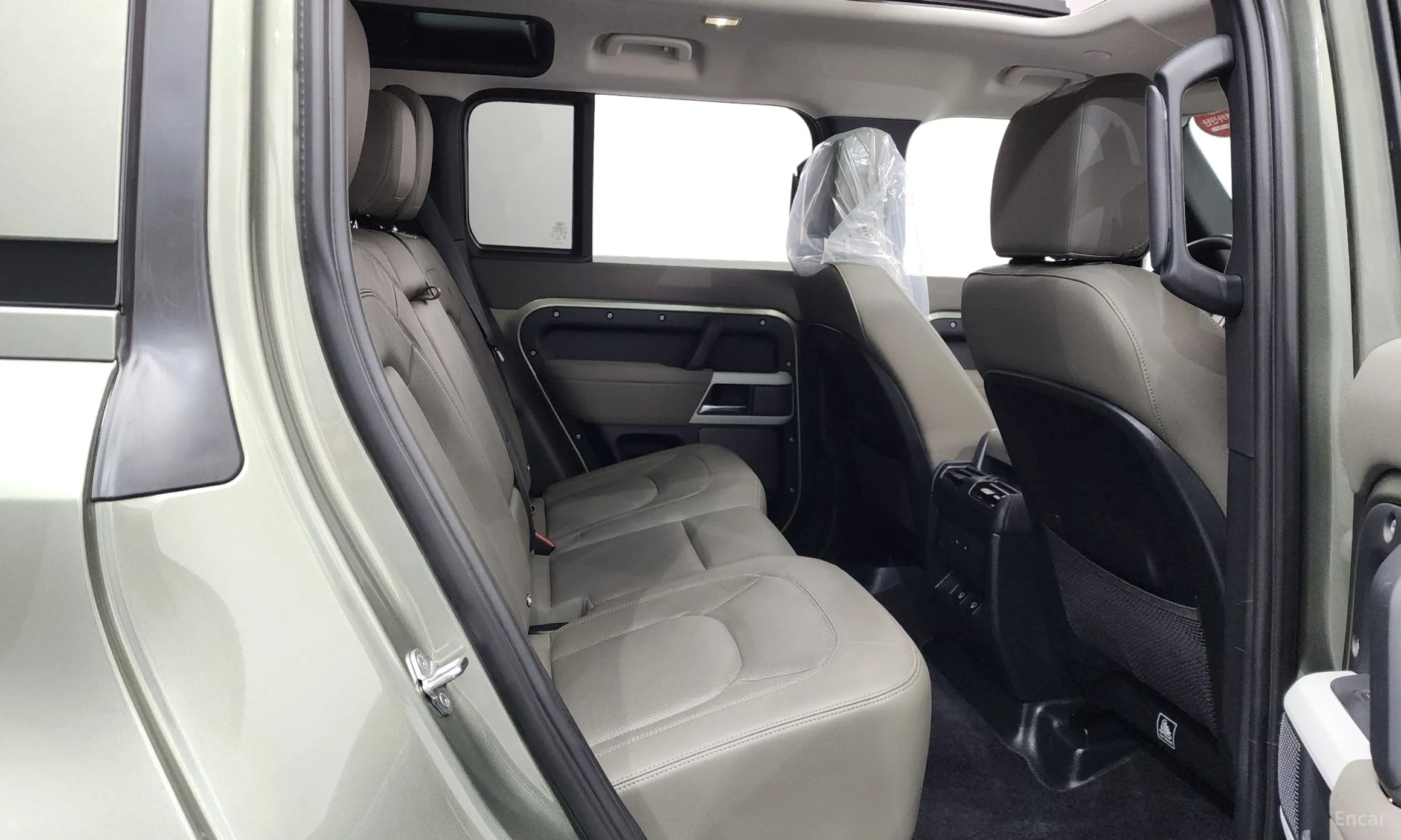Land Rover Defender (L663) превью 12