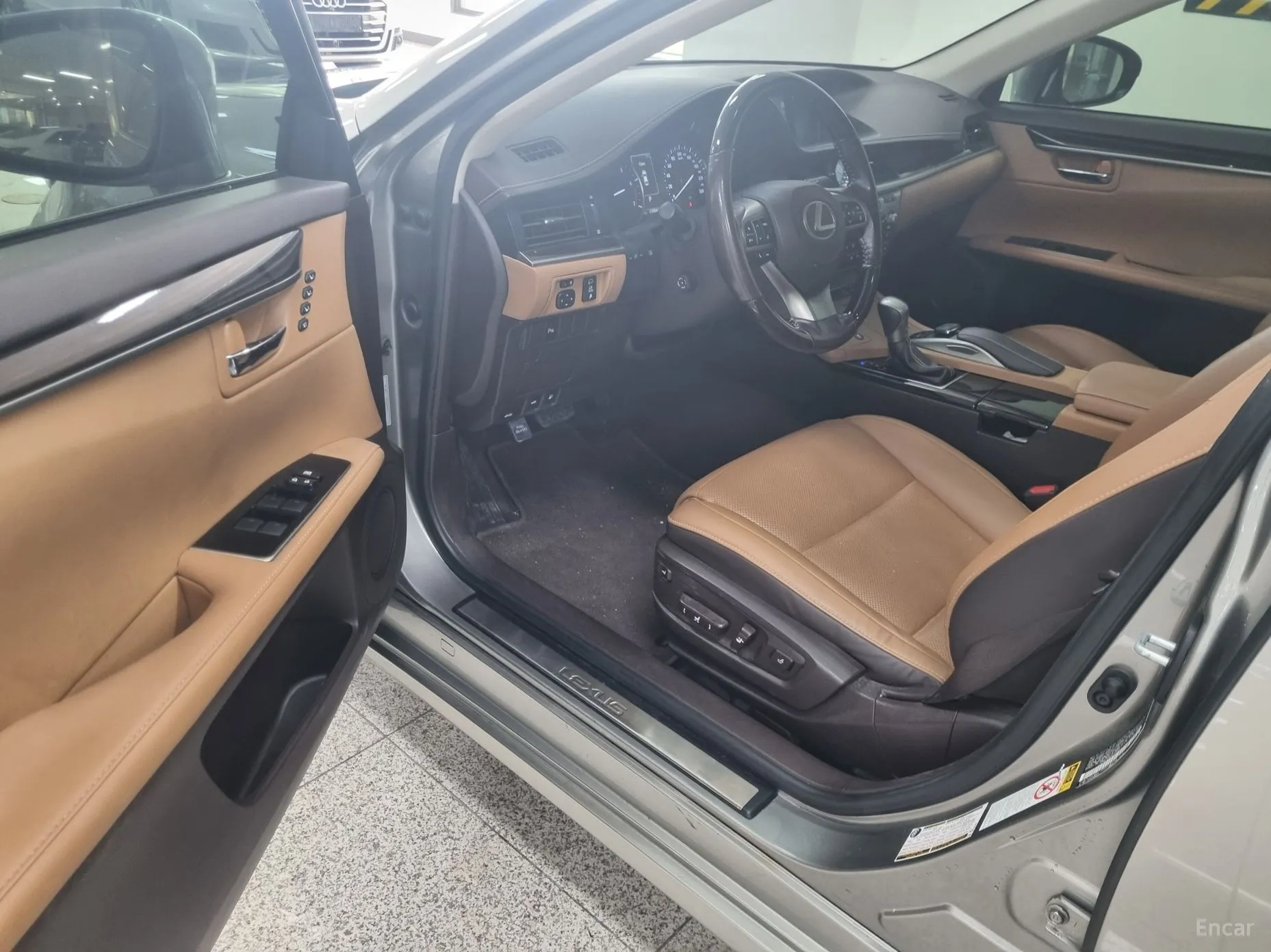 Lexus New ES350 превью 10