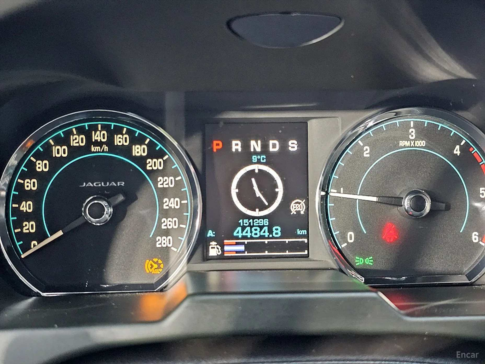 Jaguar New XF превью 7