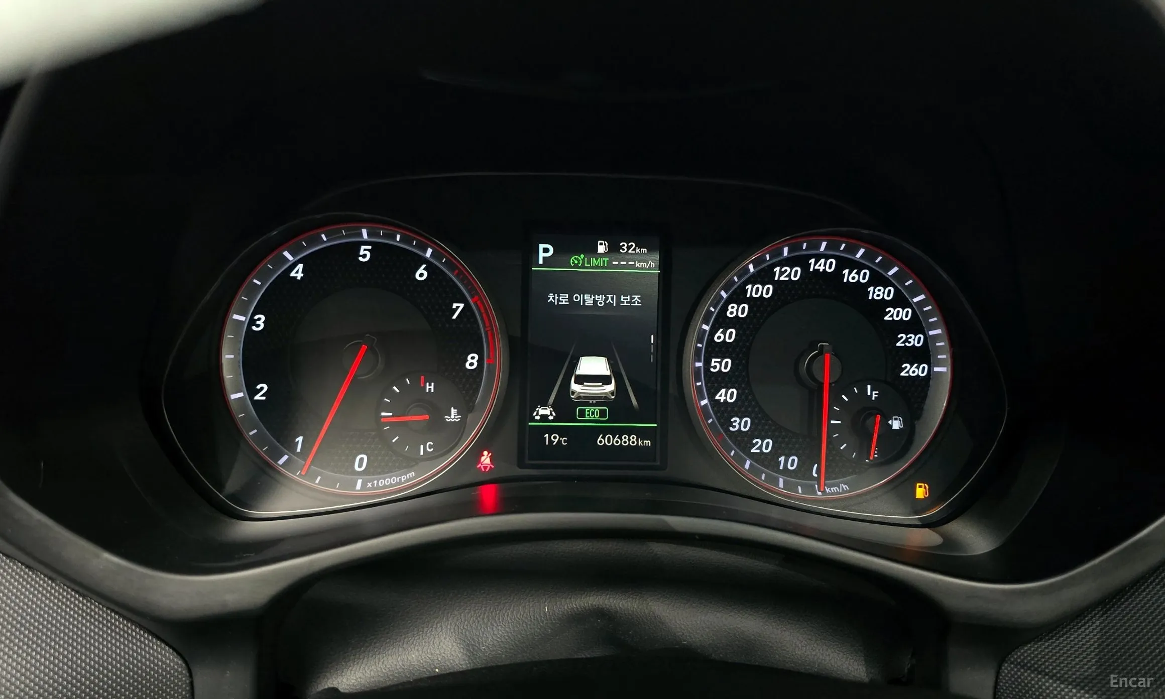 Hyundai Veloster (JS) превью 8