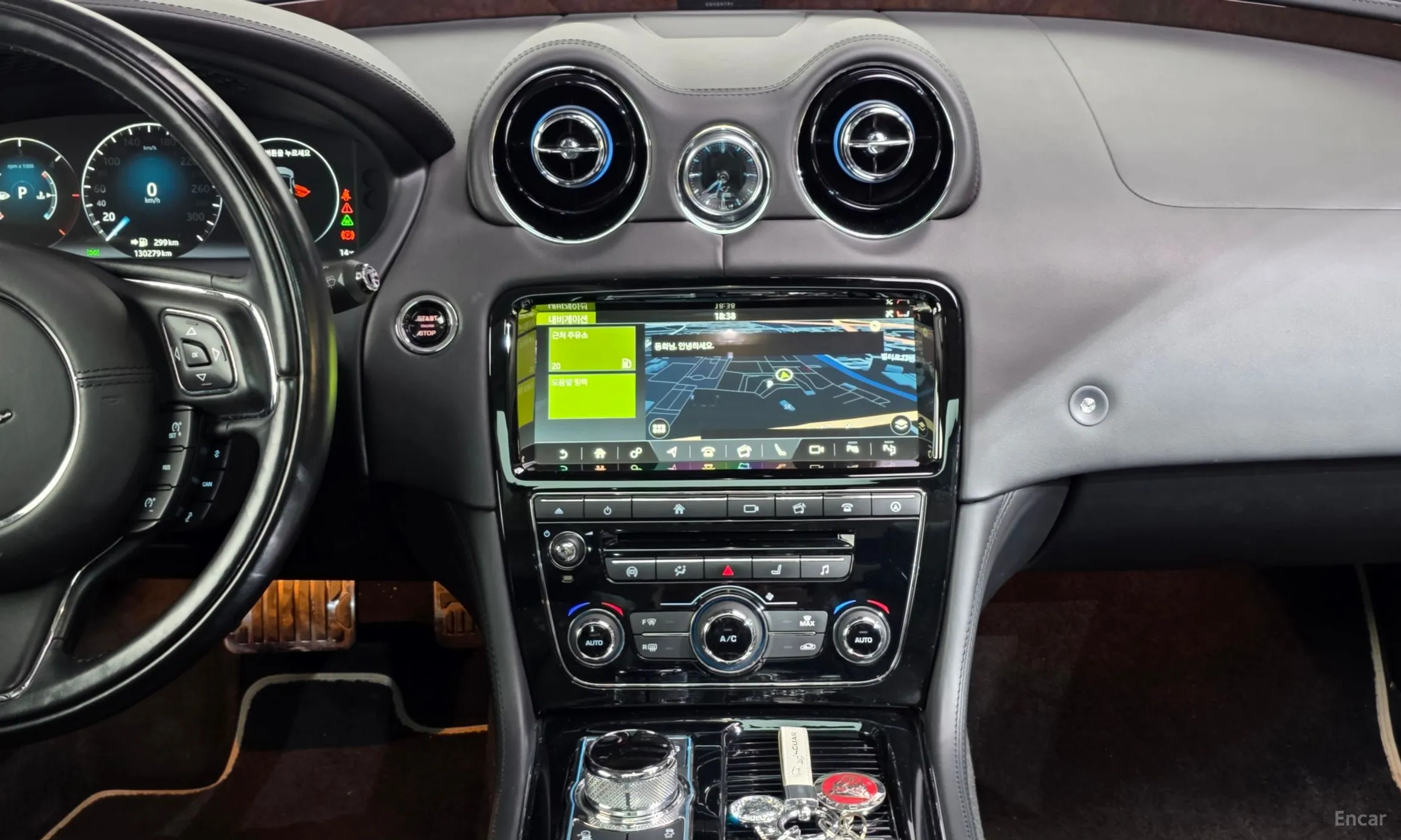 Jaguar All New XJ превью 14