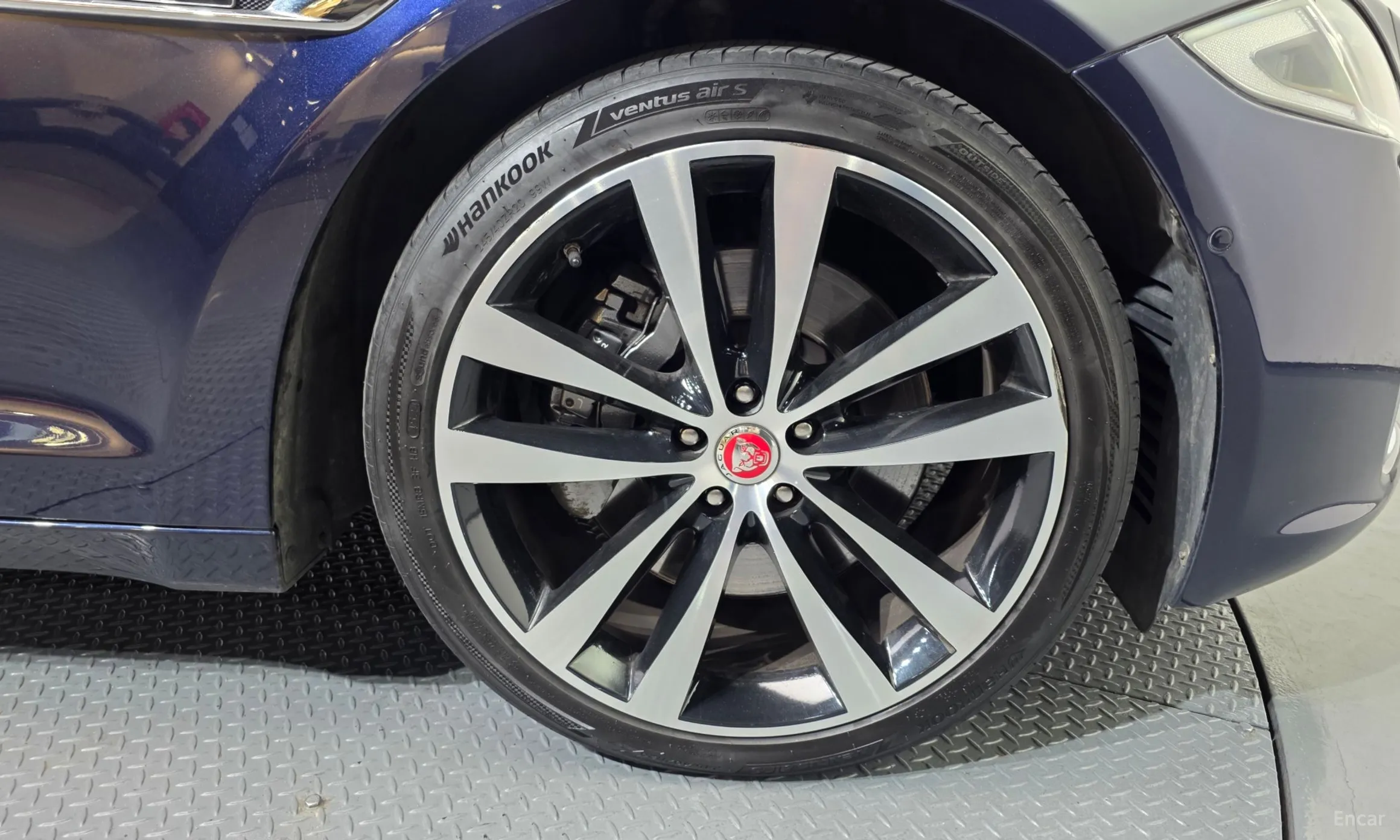 Jaguar All New XJ превью 5