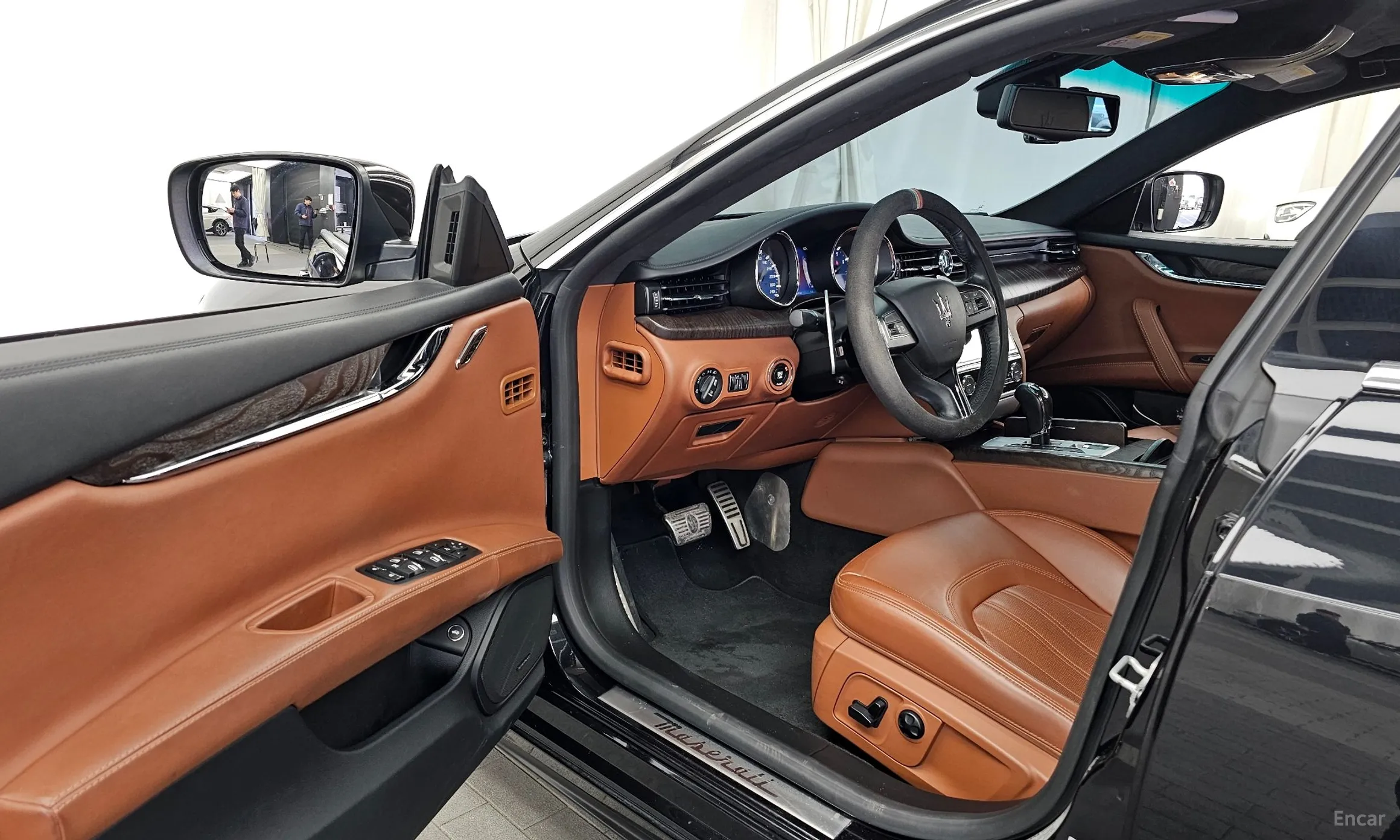 Maserati Quattroporte превью 10