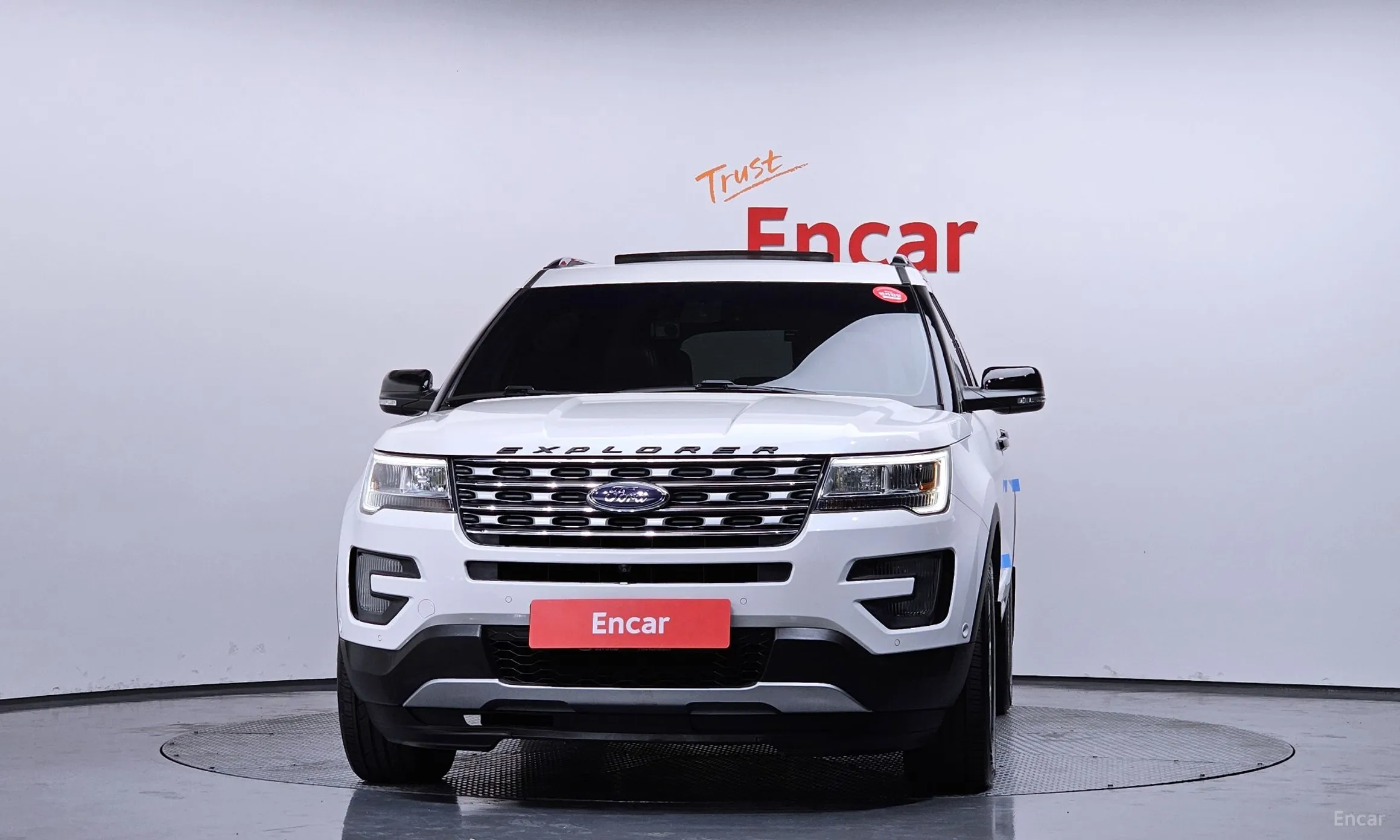 Ford Explorer превью 3