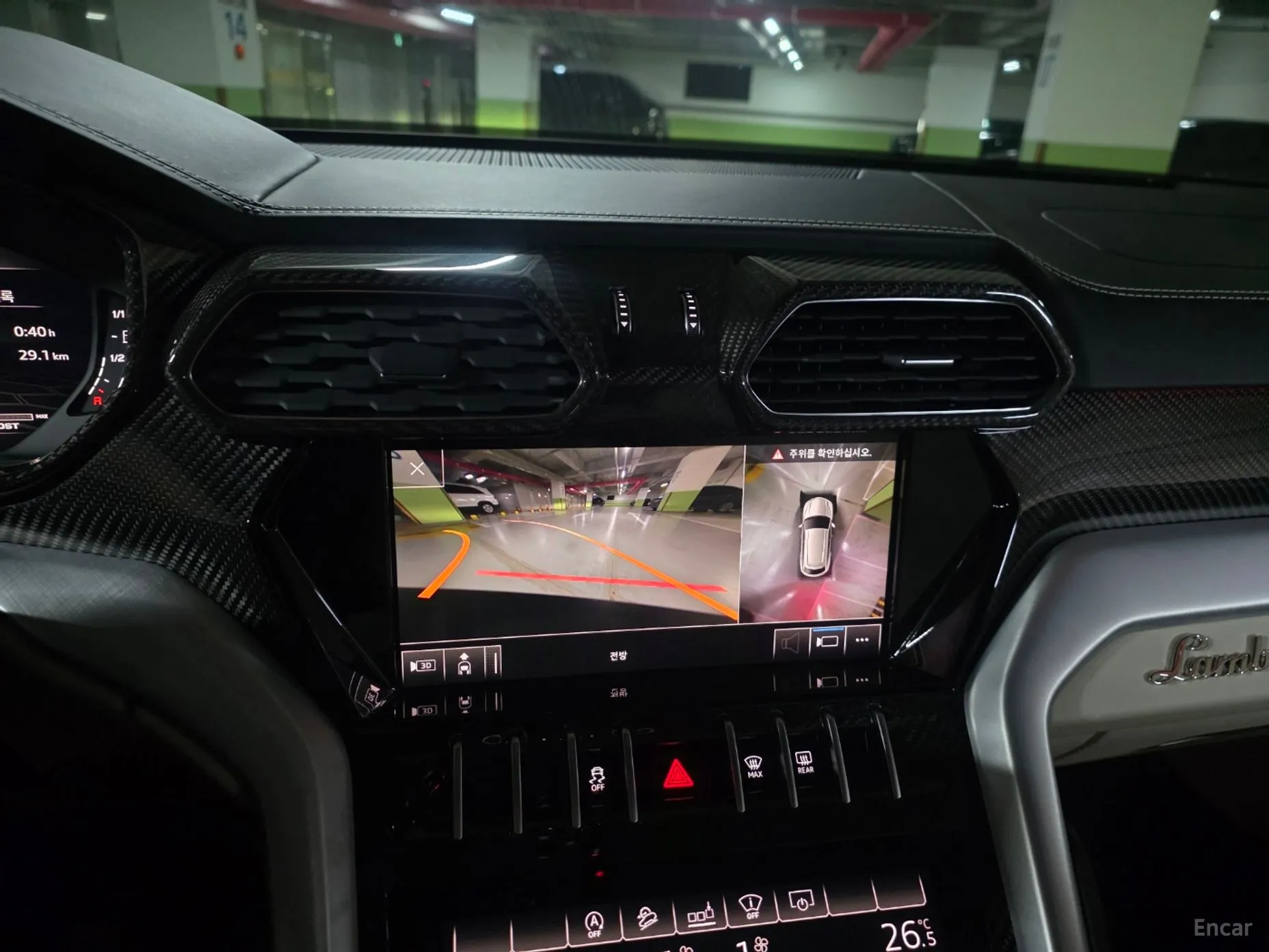 Lamborghini Urus превью 9