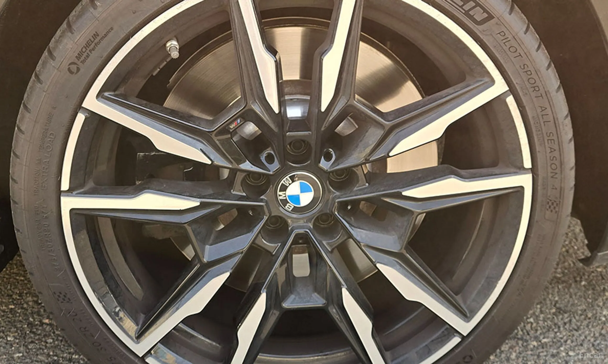 BMW 8-series (G15) превью 20